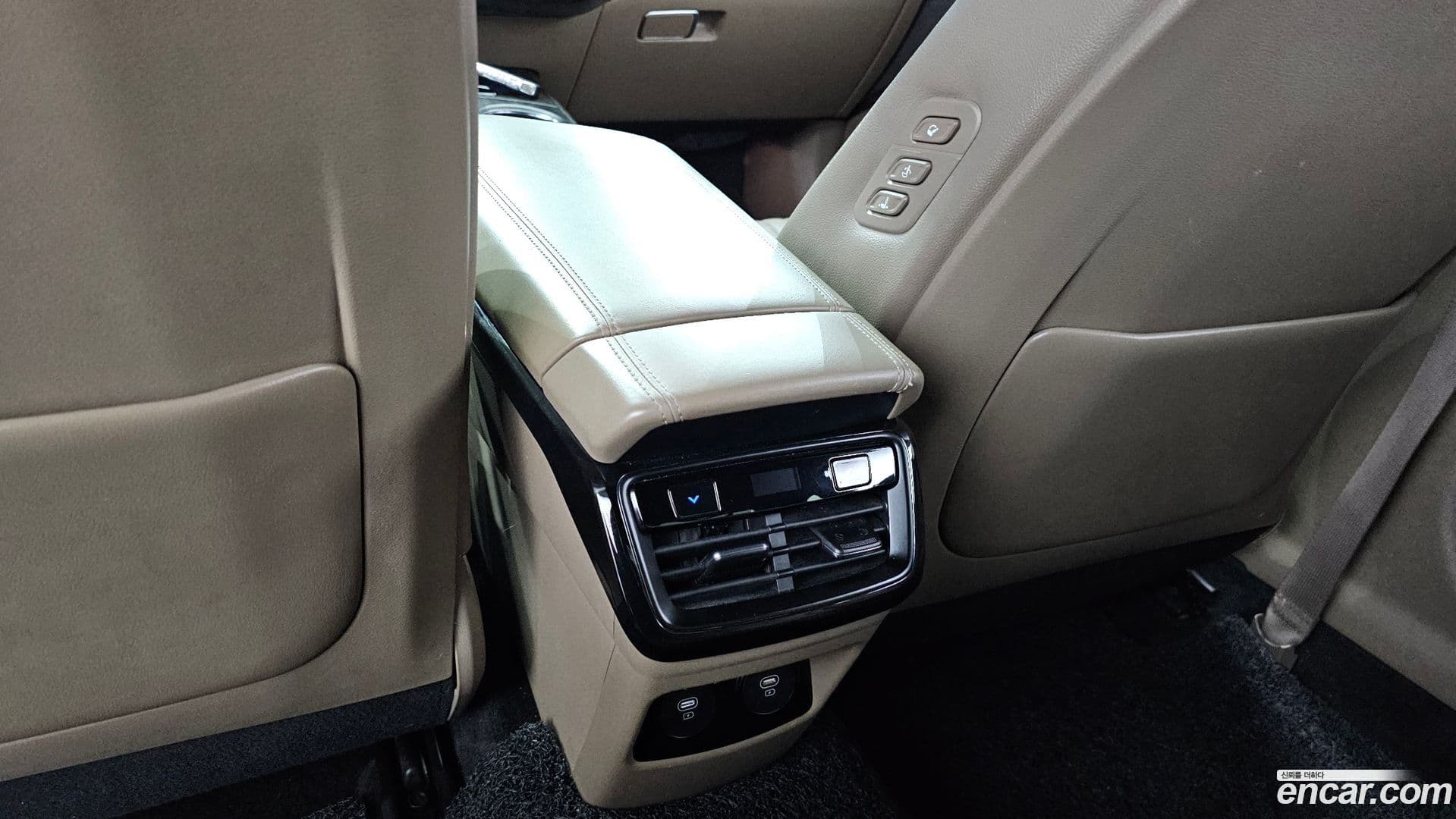 Main__Slider__Photo:K8 Kia 2022.10-31