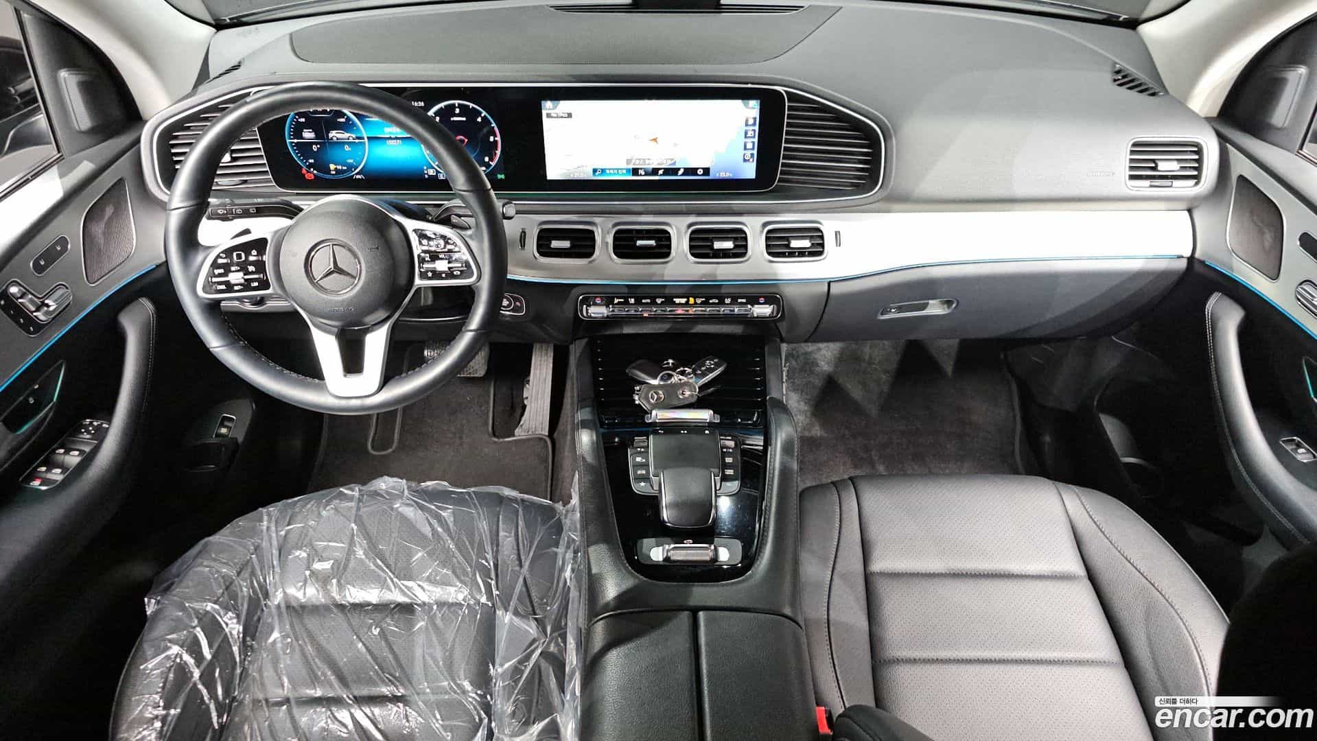 GLE-Class Mercedes-Benz 2019.8-INNER-007
