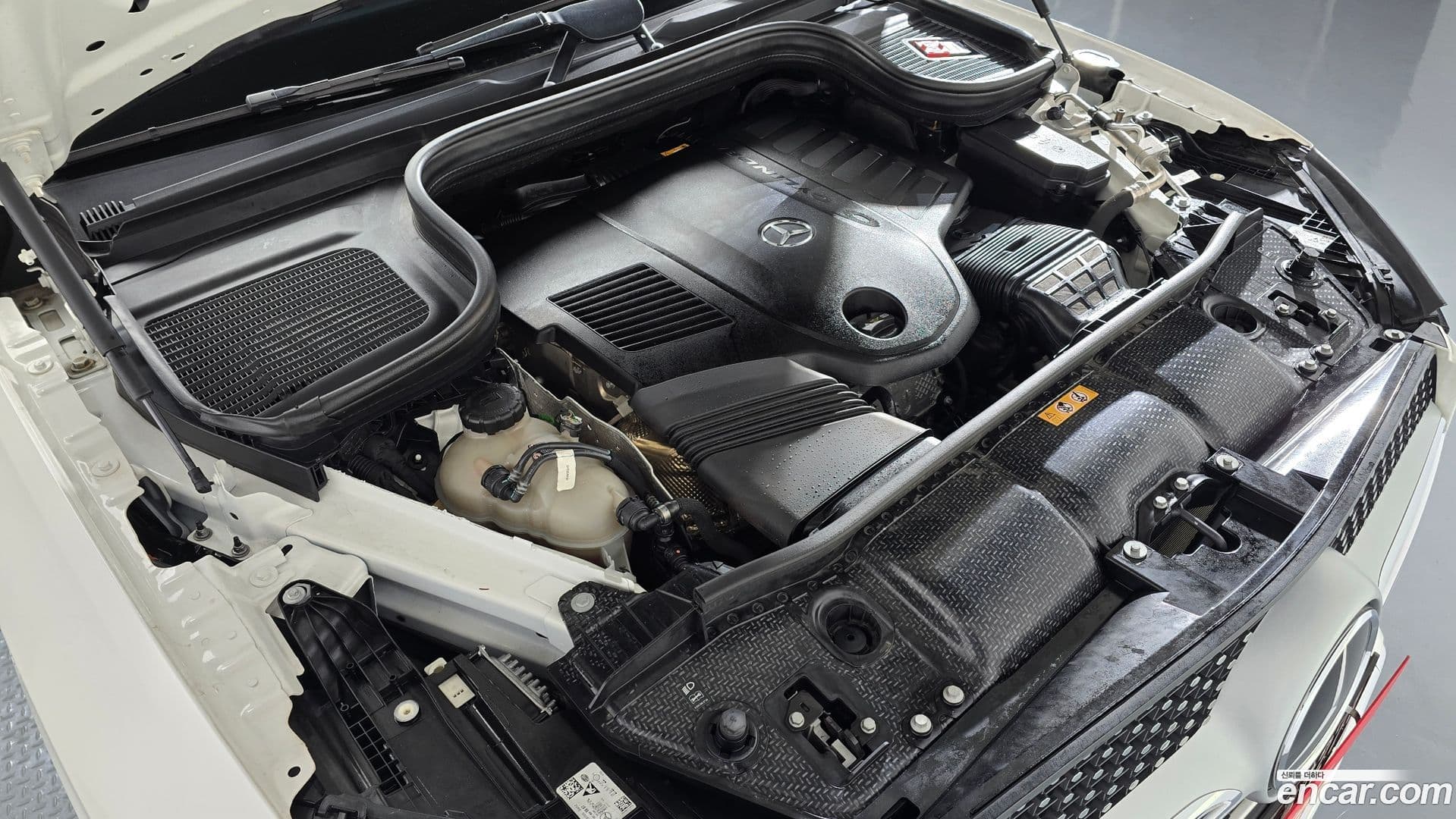Main__Slider__Photo:GLE-Class Mercedes-Benz 2021.3-5