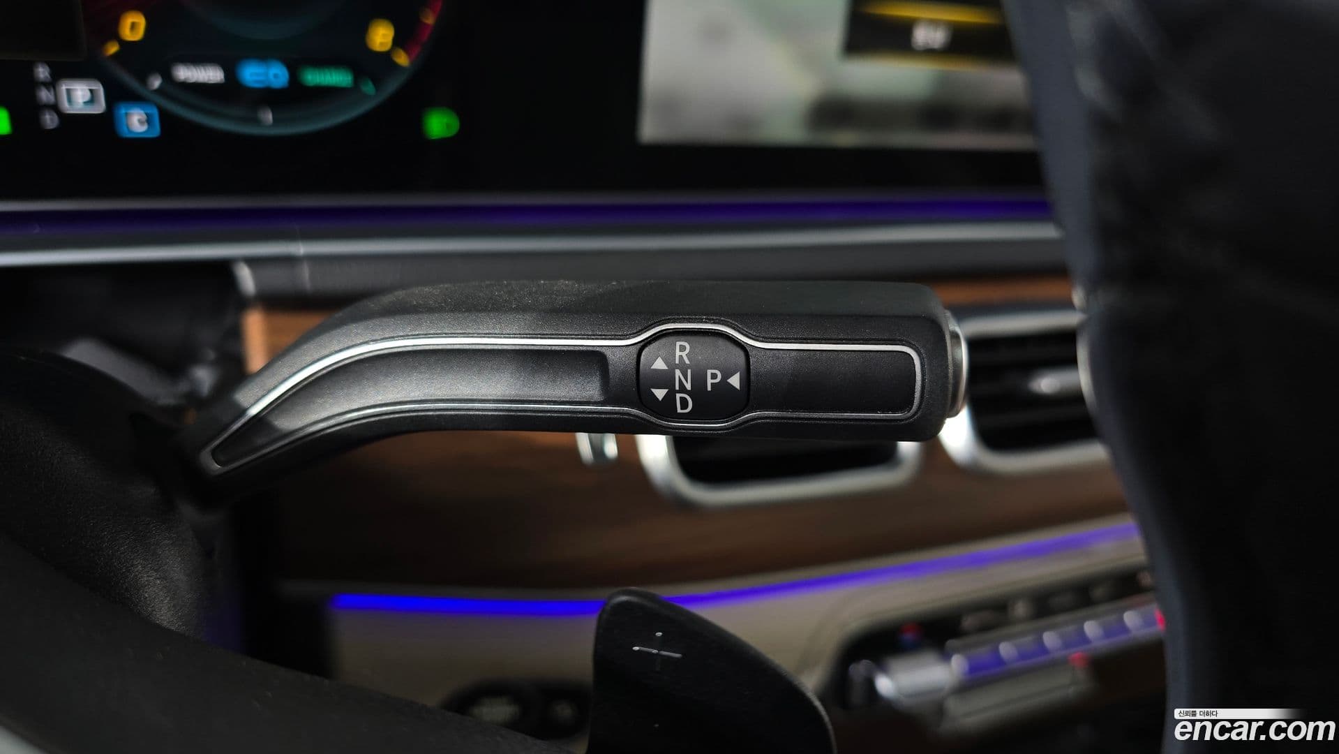 Main__Slider__Photo:GLE-Class Mercedes-Benz 2021.3-8