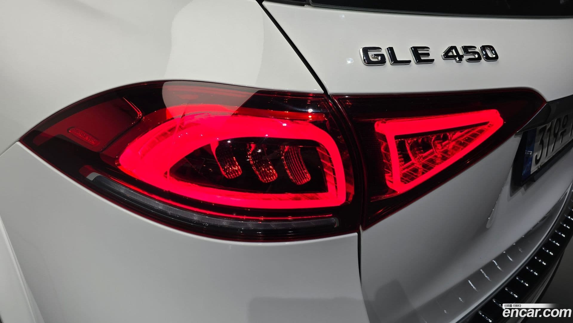 Main__Slider__Photo:GLE-Class Mercedes-Benz 2021.3-22
