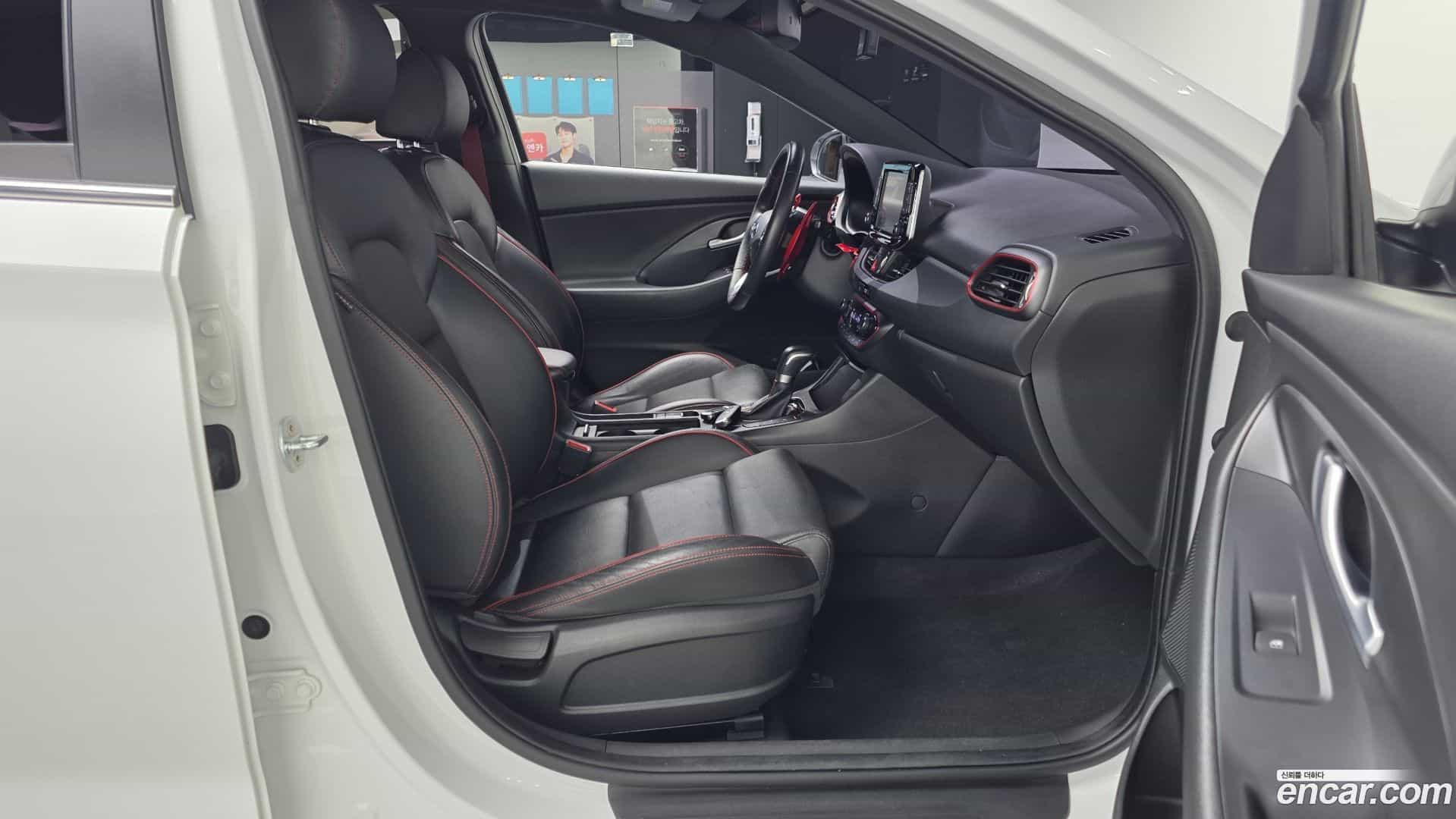 i30 Hyundai 2017.4-OPTION-015
