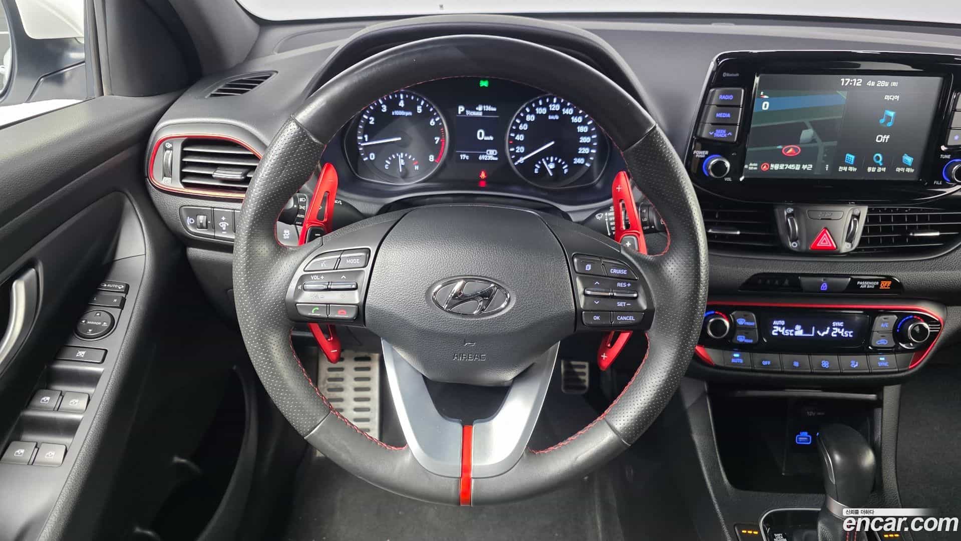 i30 Hyundai 2017.4-OPTION-017