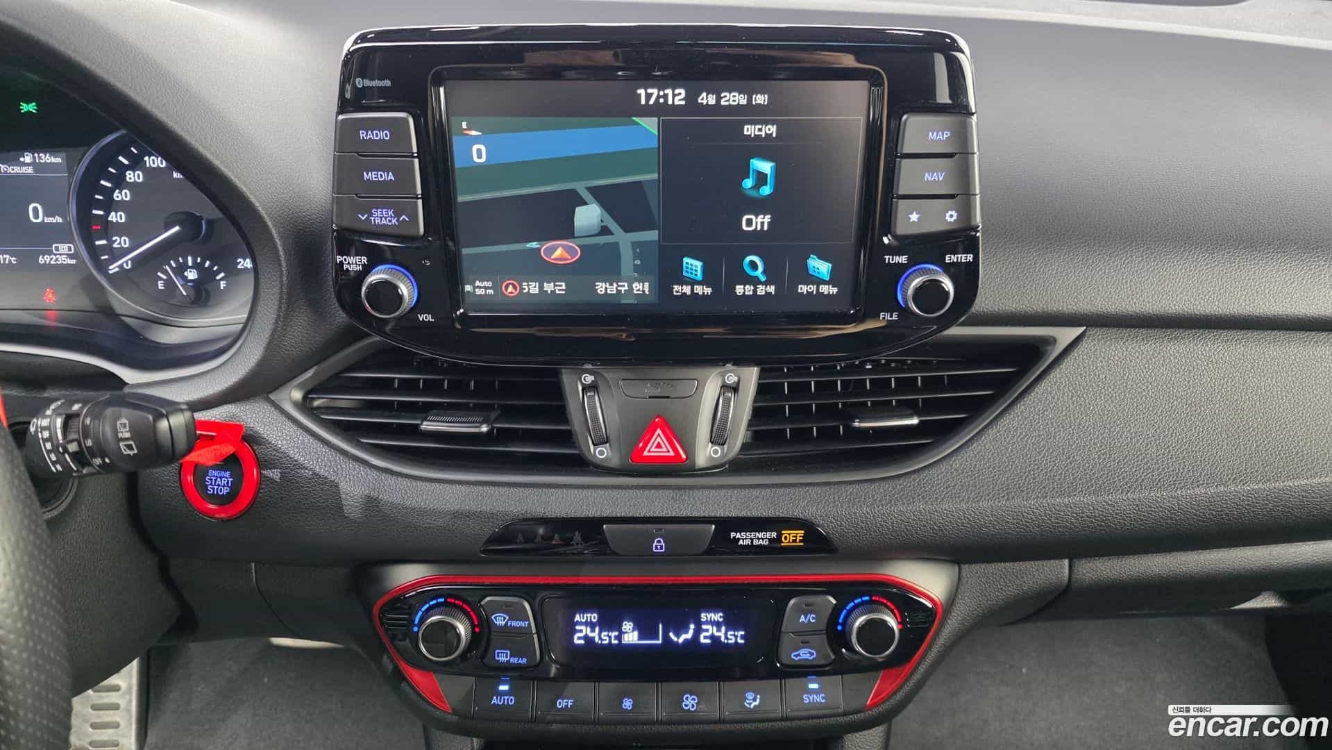 i30 Hyundai 2017.4-OPTION-019