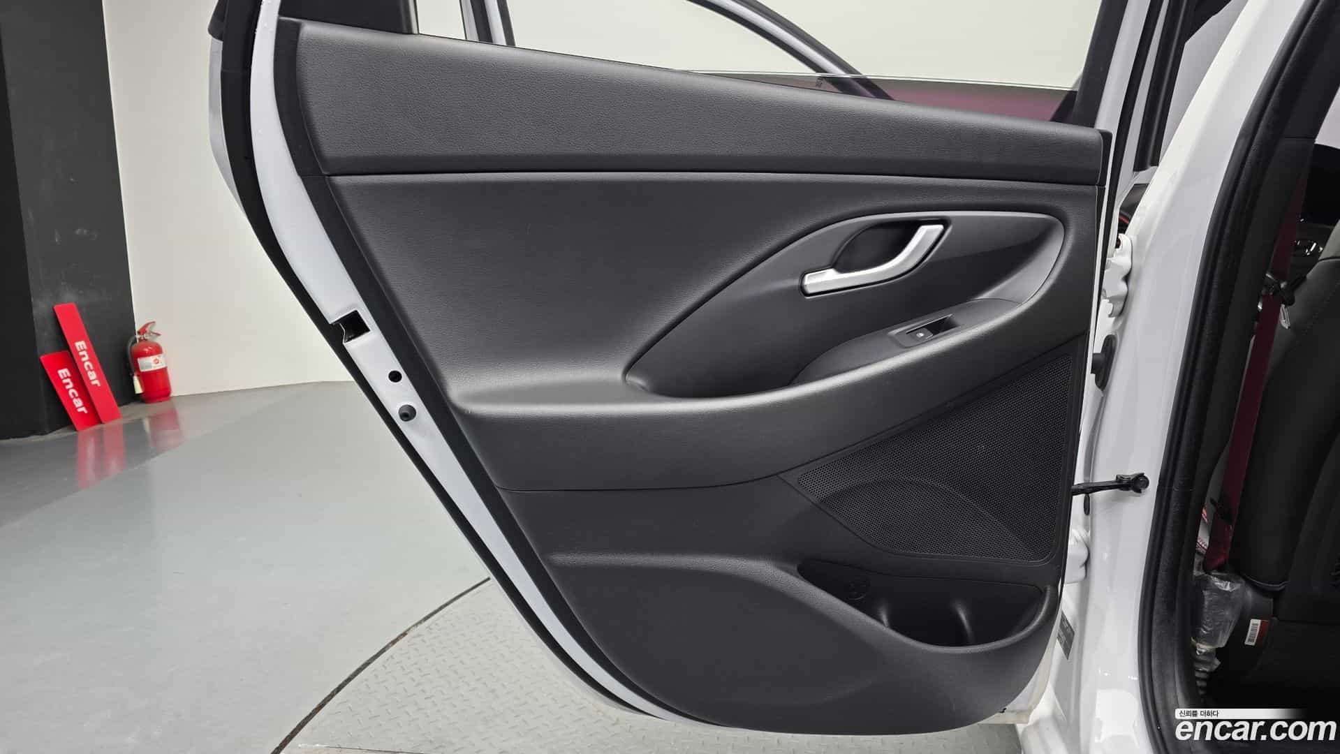 i30 Hyundai 2017.4-INNER-035
