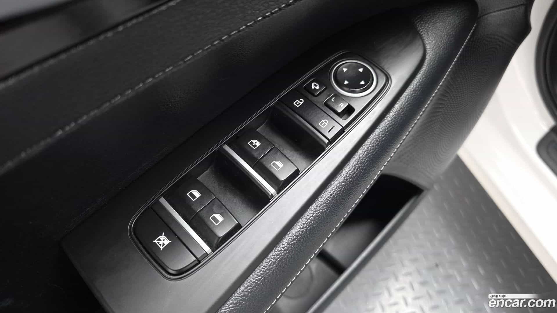 K3 Kia 2023.7-OPTION-041