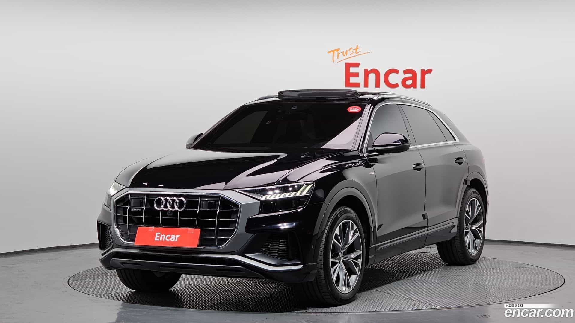 Q8 Audi 2020.4-OUTER-001