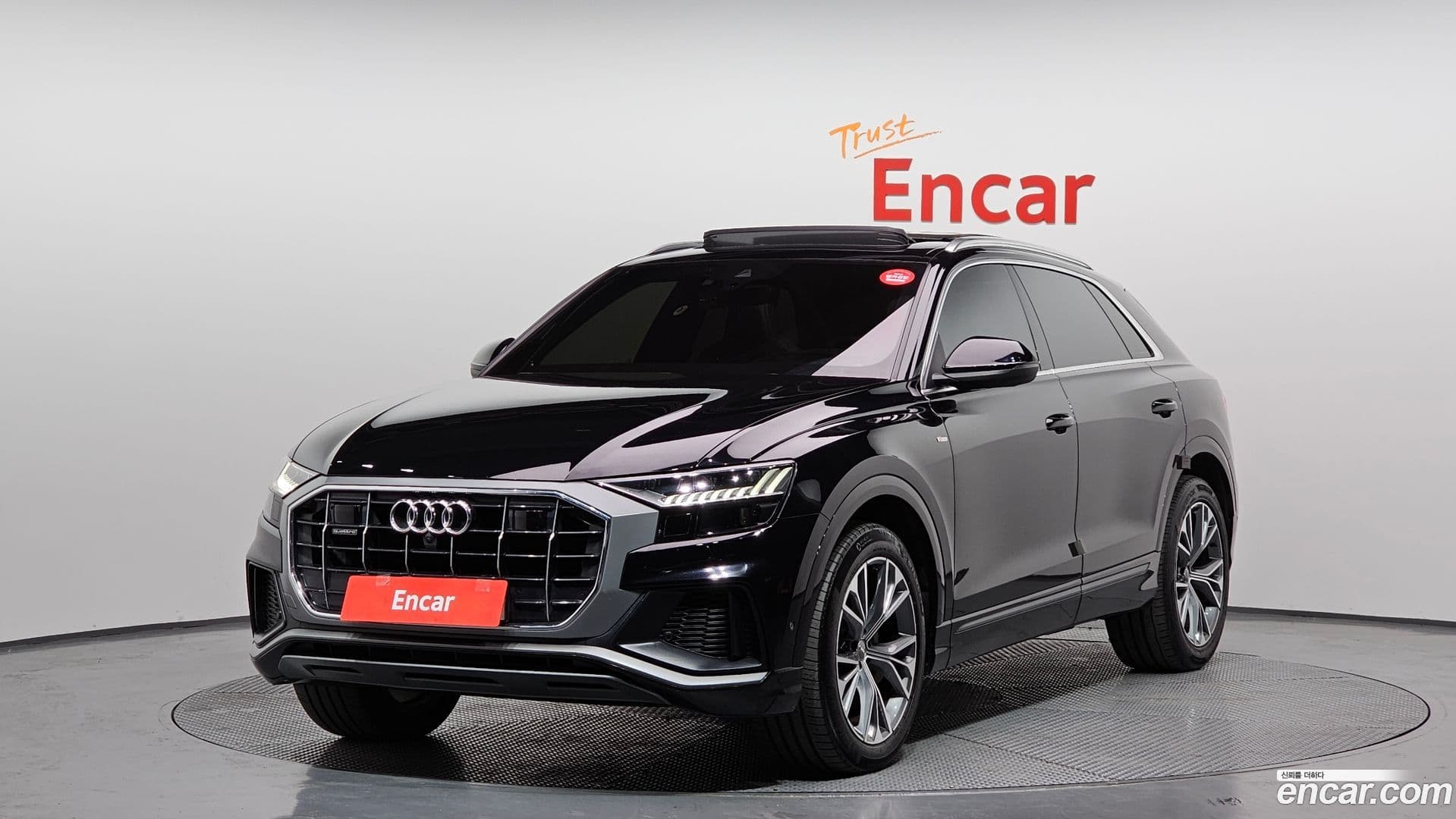 Main__Slider__Photo:Q8 Audi 2020.4-0