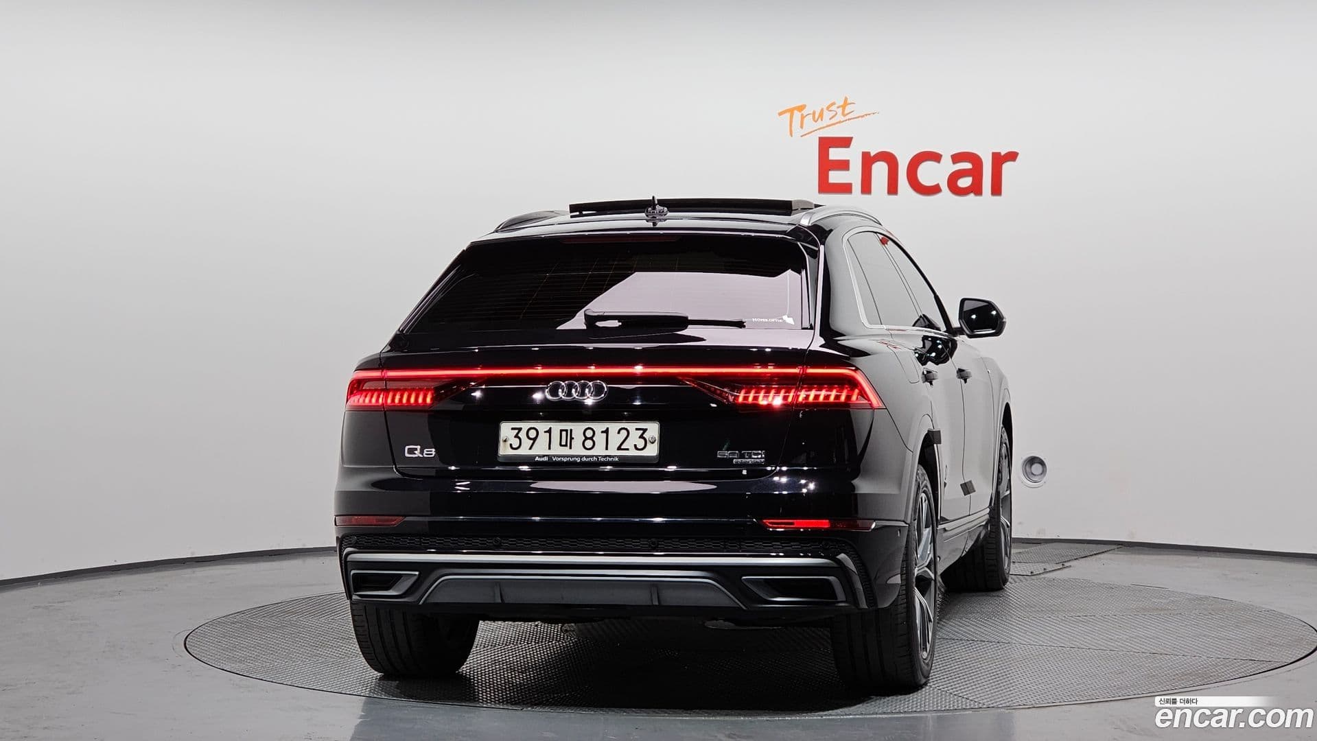 Main__Slider__Photo:Q8 Audi 2020.4-3