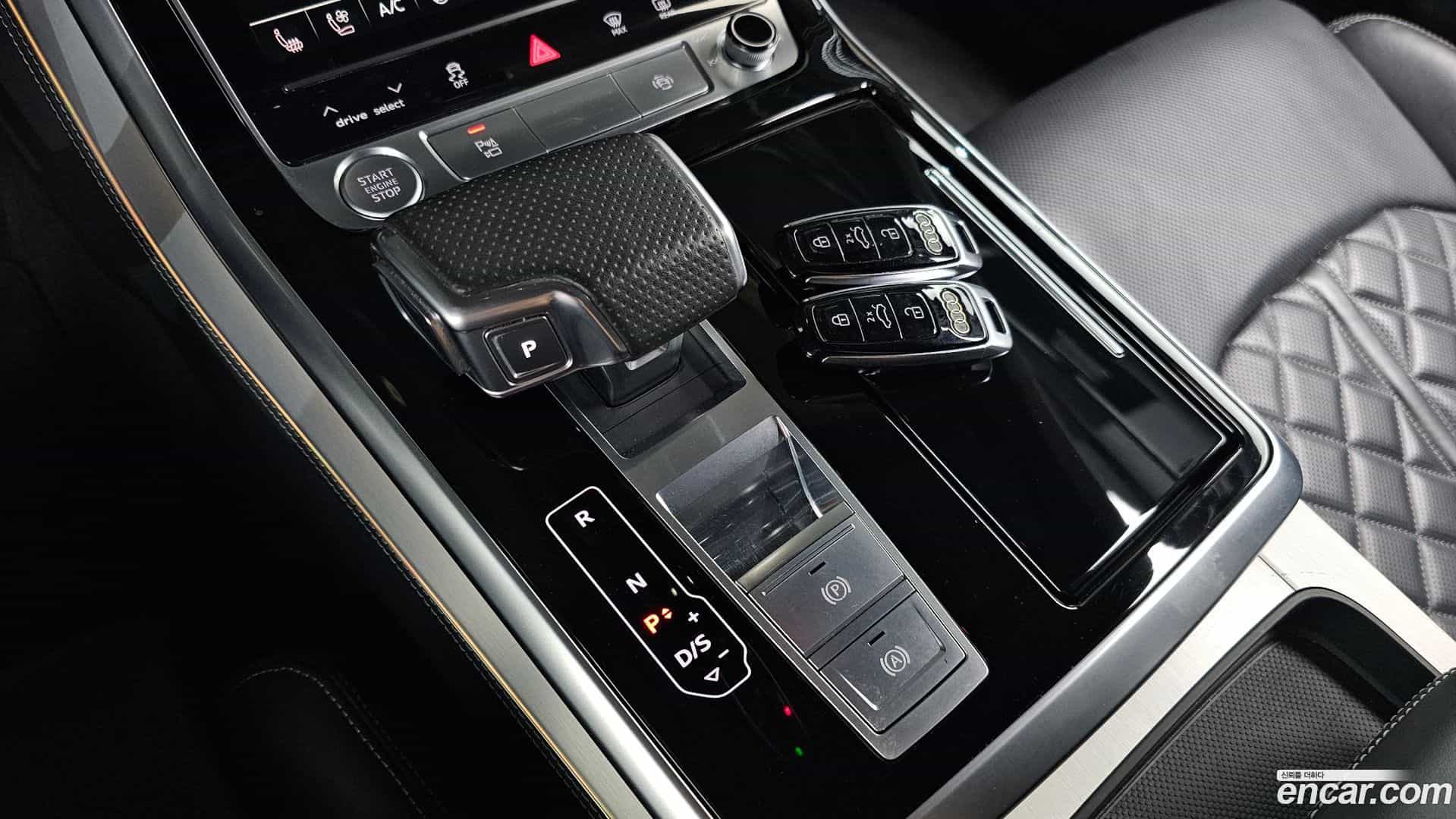 Q8 Audi 2020.4-INNER-009