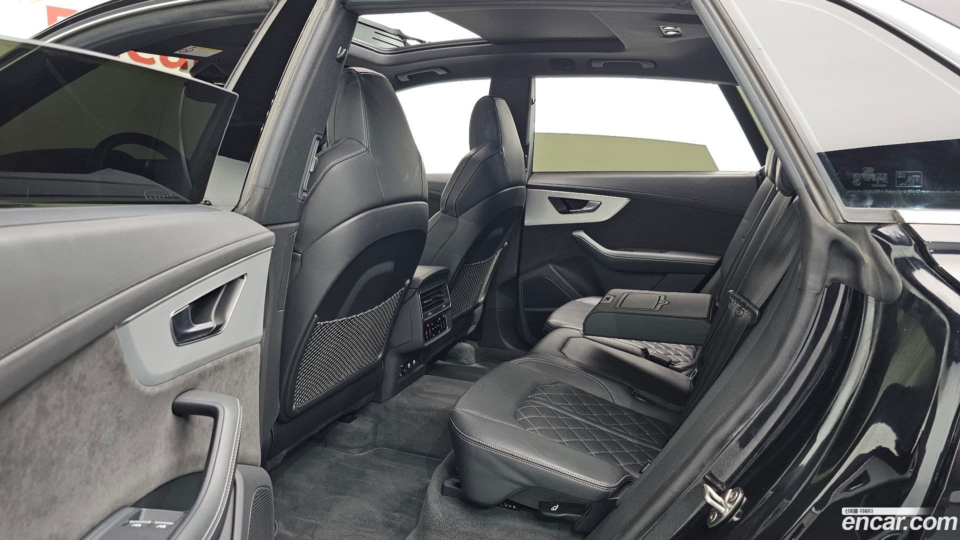 Main__Slider__Photo:Q8 Audi 2020.4-25