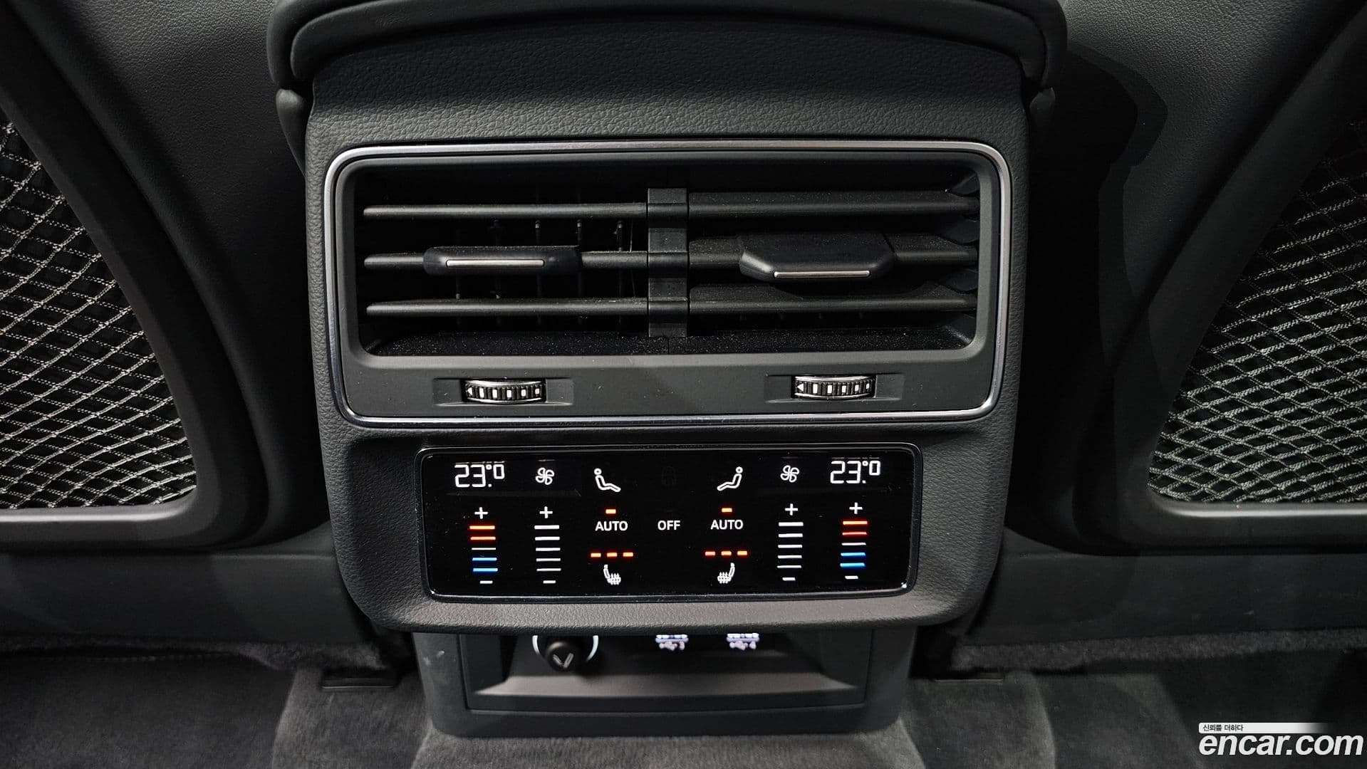 Main__Slider__Photo:Q8 Audi 2020.4-30