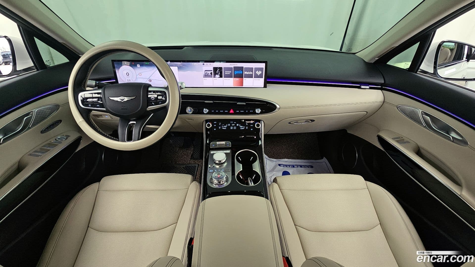 Main__Slider__Photo:GV70 Genesis 2025.1-6