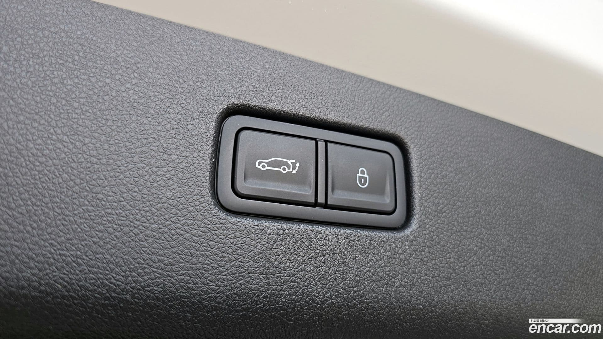Main__Slider__Photo:GV70 Genesis 2025.1-30
