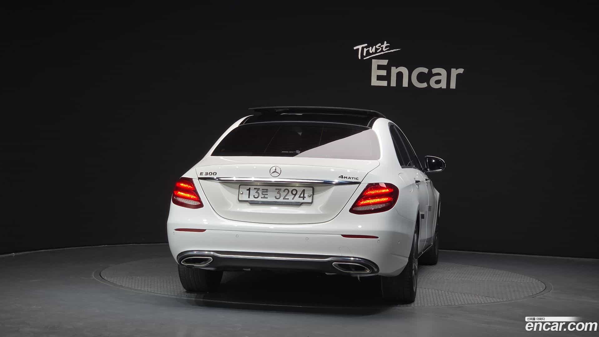 E-Class Mercedes-Benz 2016.11-OUTER-004