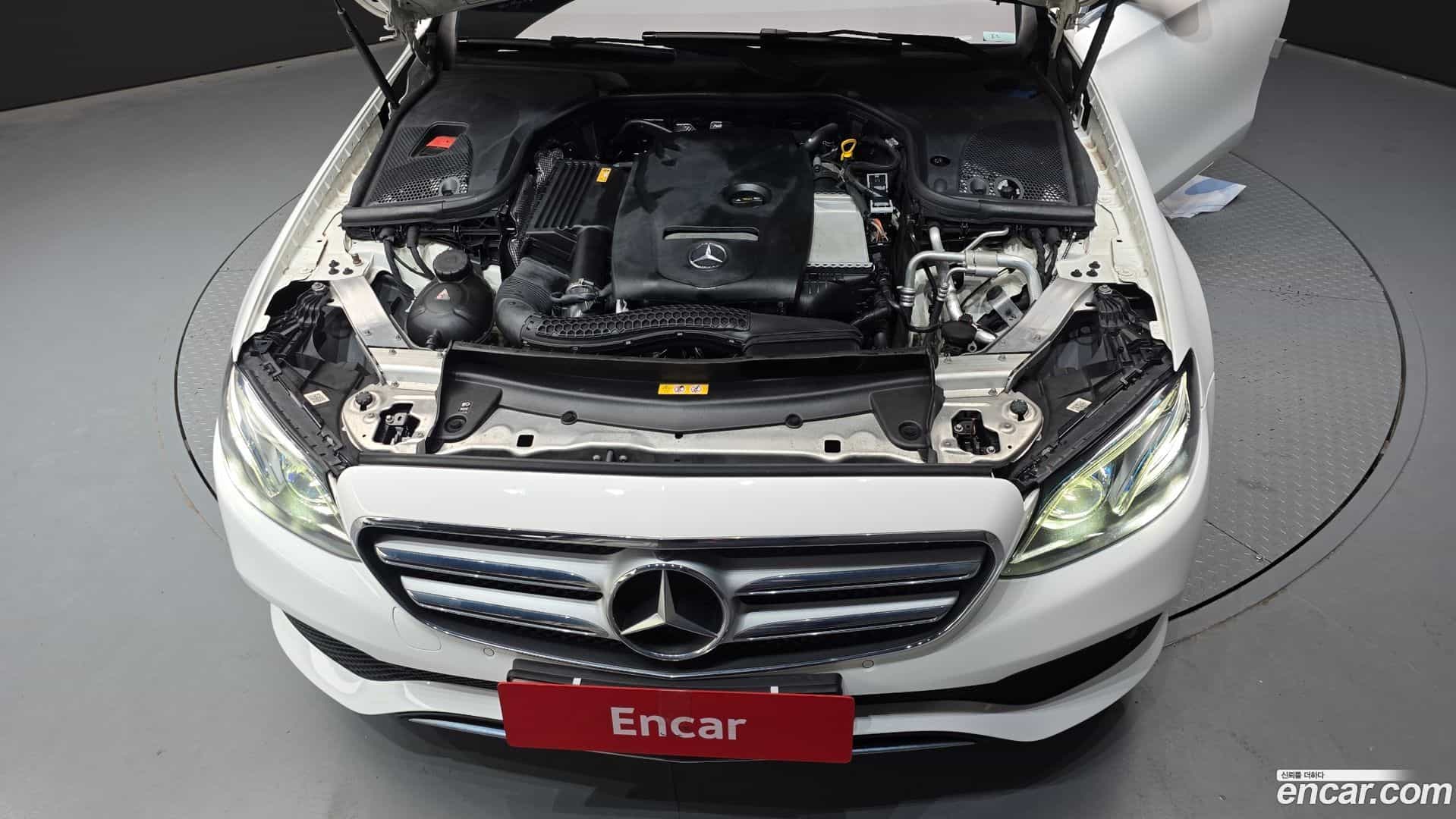 E-Class Mercedes-Benz 2016.11-OUTER-006