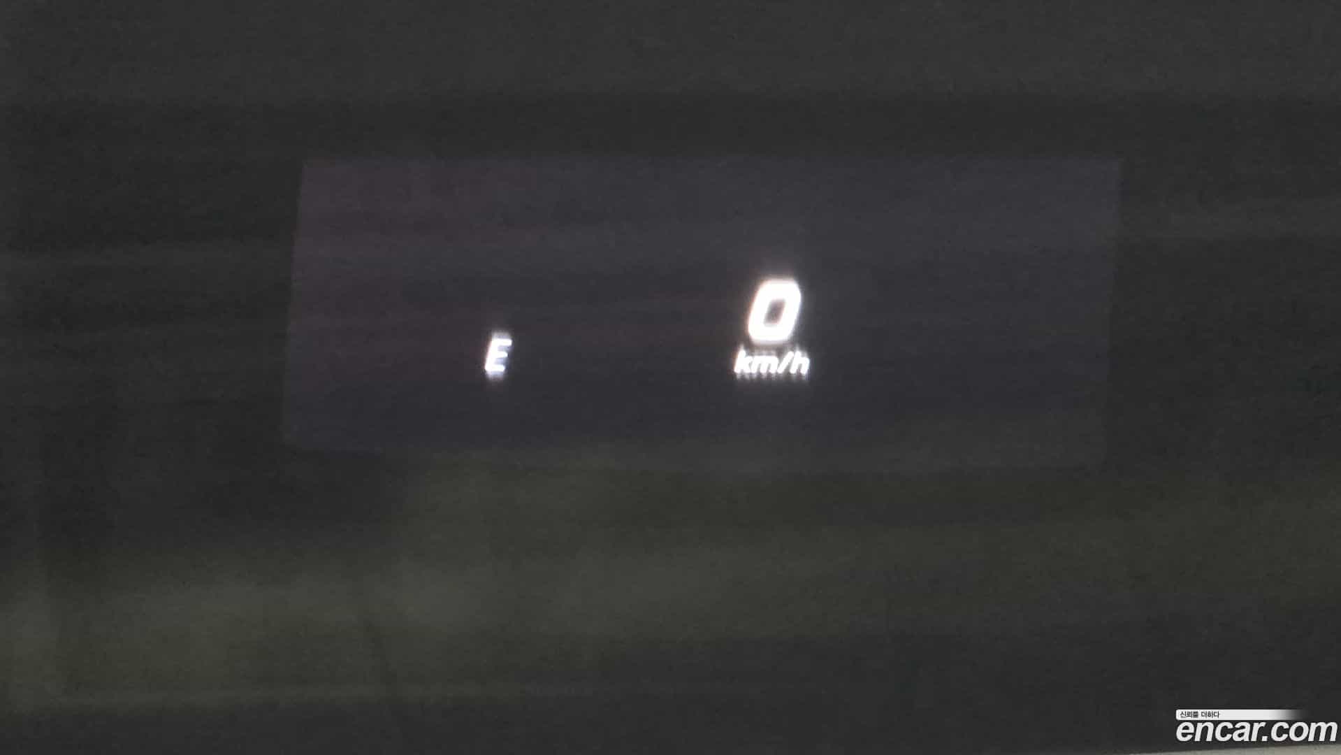 E-Class Mercedes-Benz 2016.11-OPTION-019
