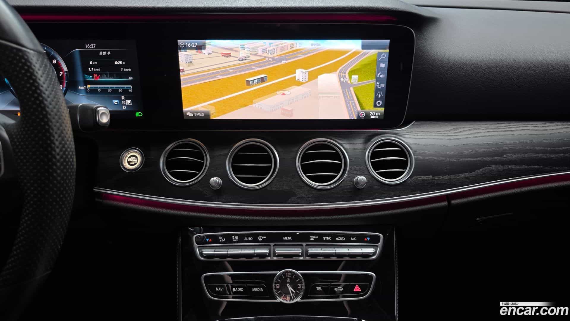E-Class Mercedes-Benz 2016.11-OPTION-020
