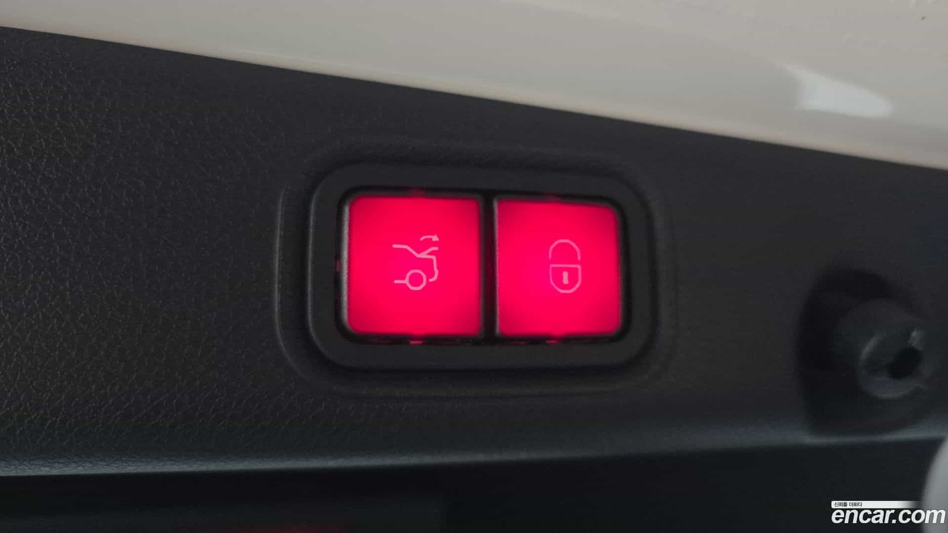 E-Class Mercedes-Benz 2016.11-OPTION-023