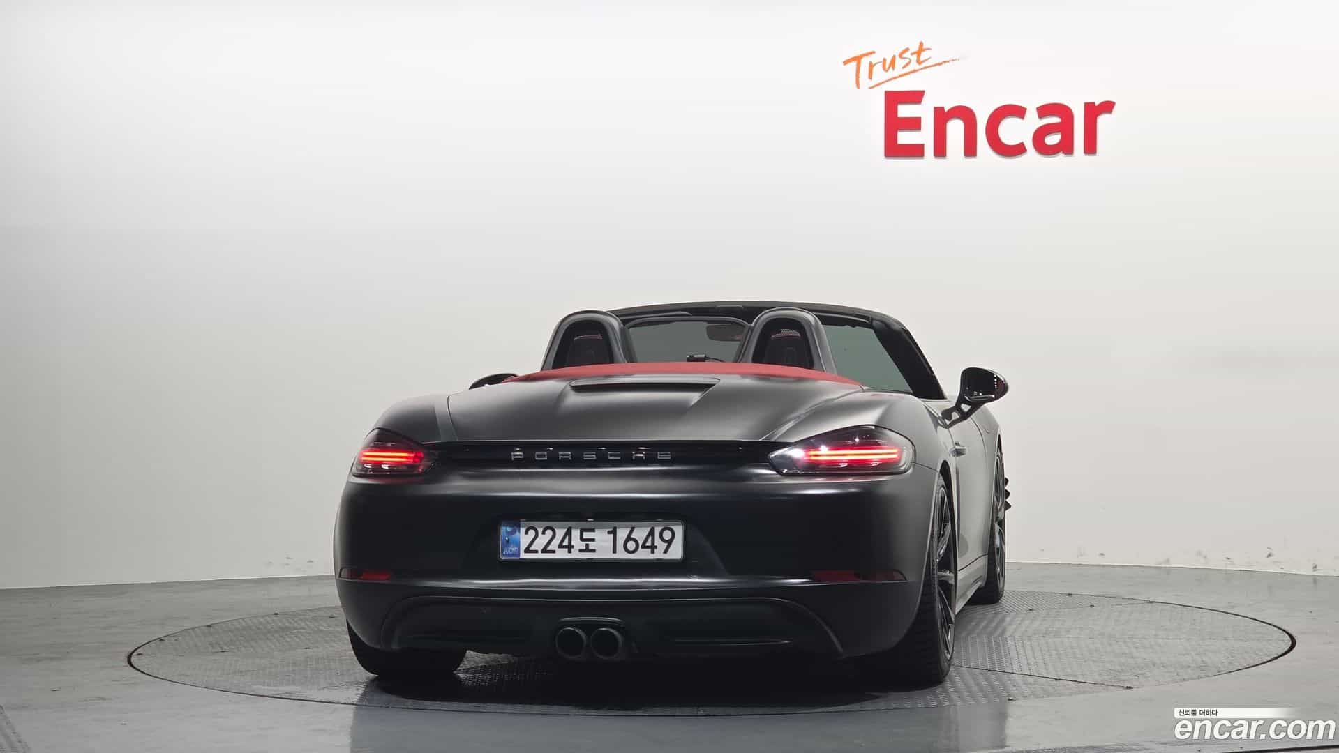 718 Porsche 2017.4-OUTER-004