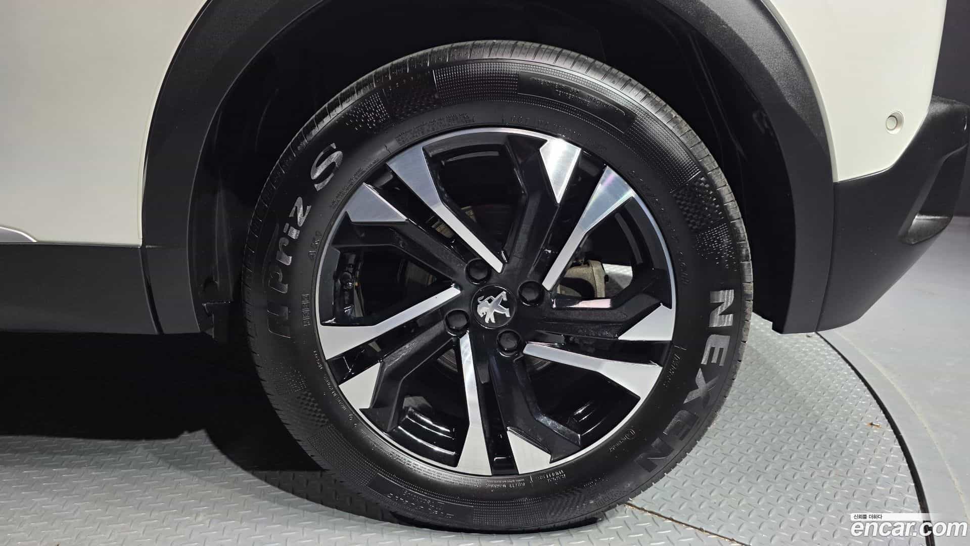 2008 Peugeot 2022.8-OUTER-031