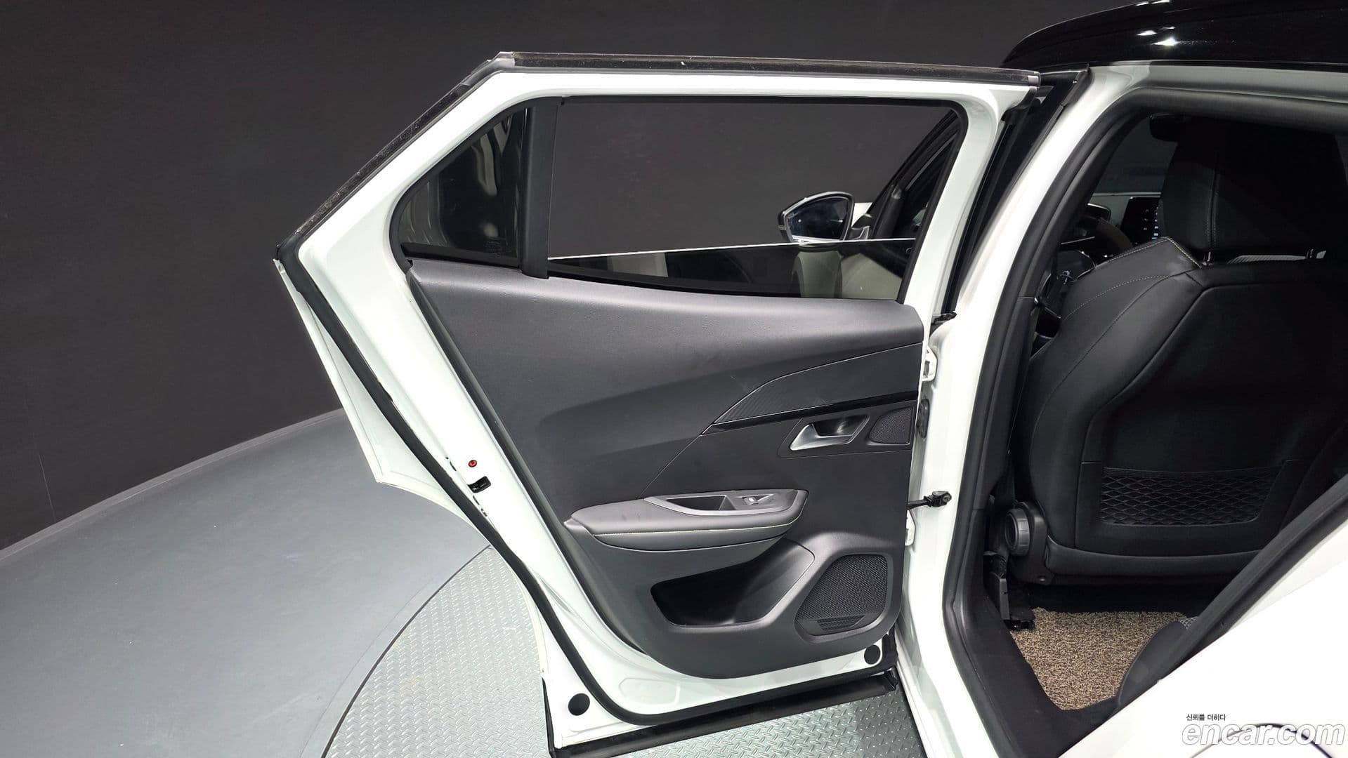 Main__Slider__Photo:2008 Peugeot 2022.8-26
