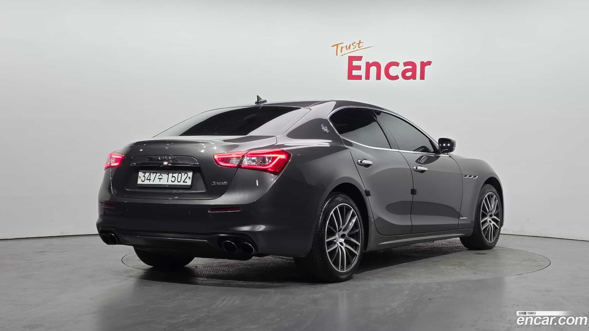Ghibli Maserati 2019.11-OUTER-002