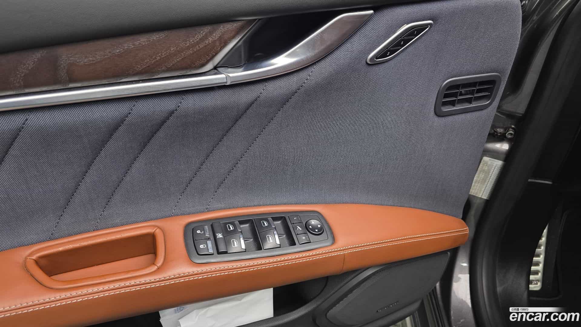 Ghibli Maserati 2019.11-OPTION-040