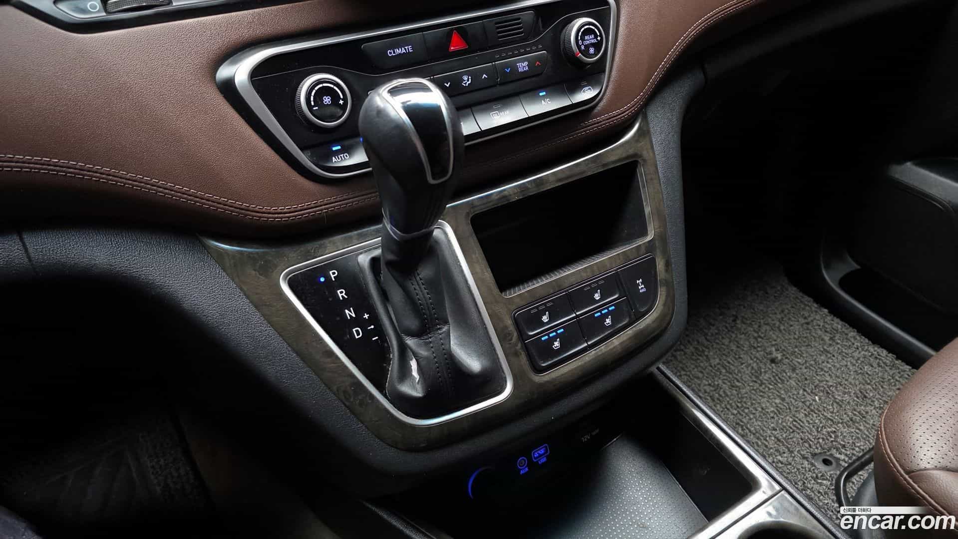 Starex Hyundai 2018.8-INNER-009