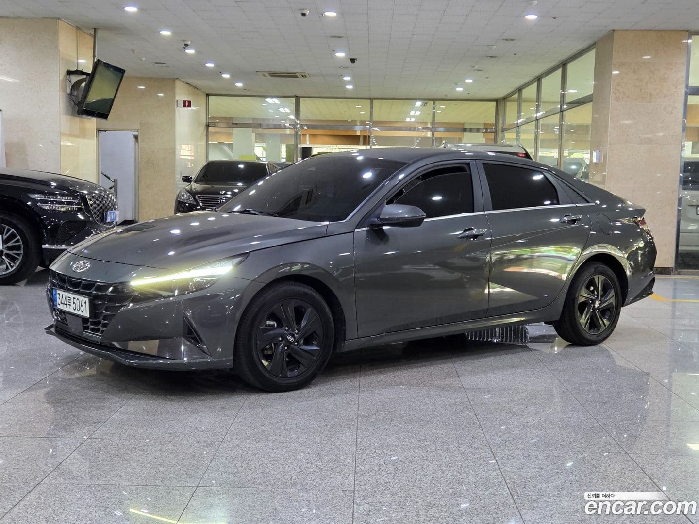 Main__Slider__Photo:AVANTE Hyundai 2022.0-0
