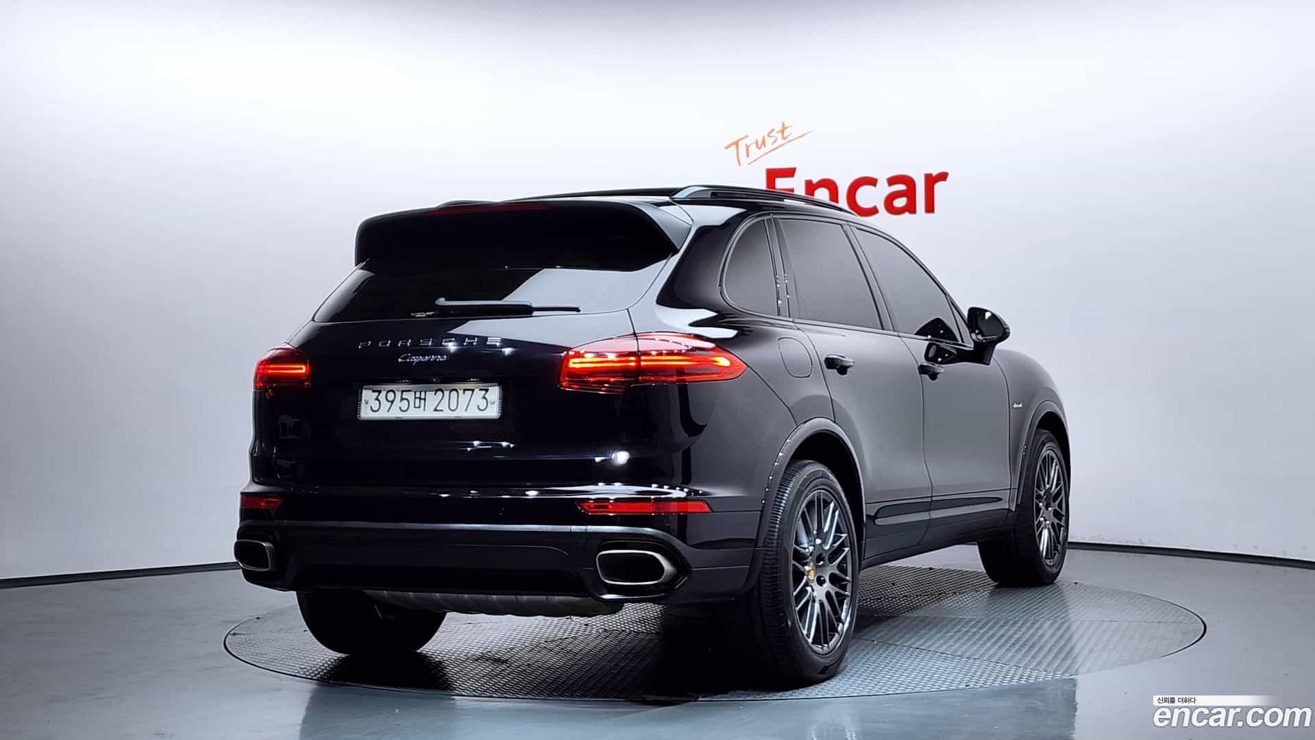 Cayenne Porsche 2016.11-OUTER-002