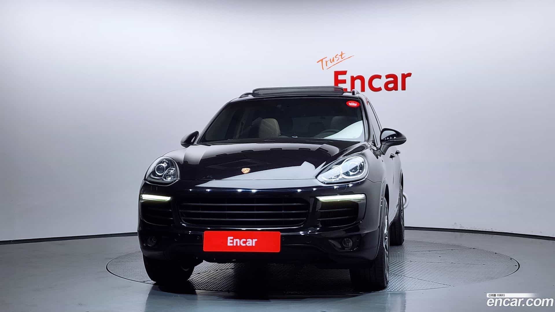 Cayenne Porsche 2016.11-OUTER-003