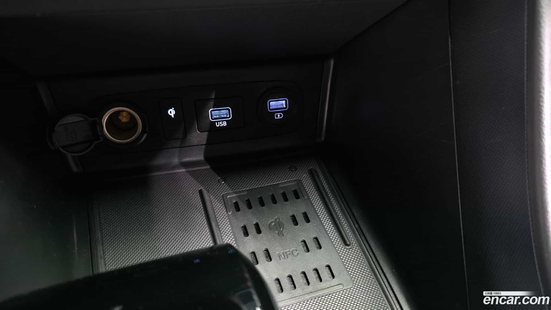 Sonata Hyundai 2022.1-INNER-036