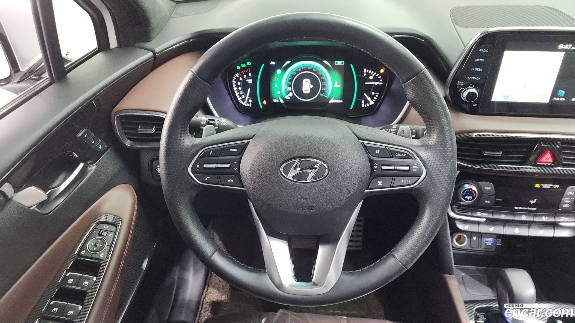 Main__Slider__Photo:Santafe Hyundai 2019.10-12