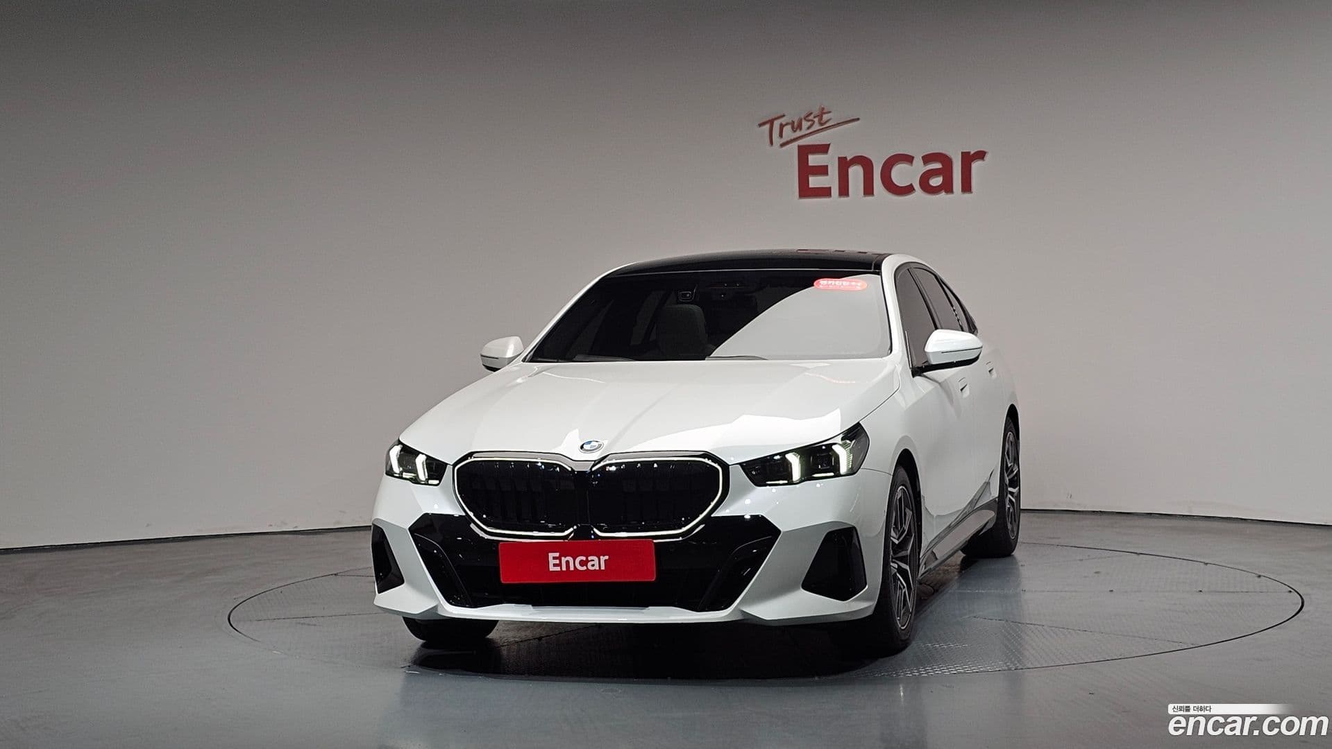 Main__Slider__Photo:5-Series BMW 2025.10-2