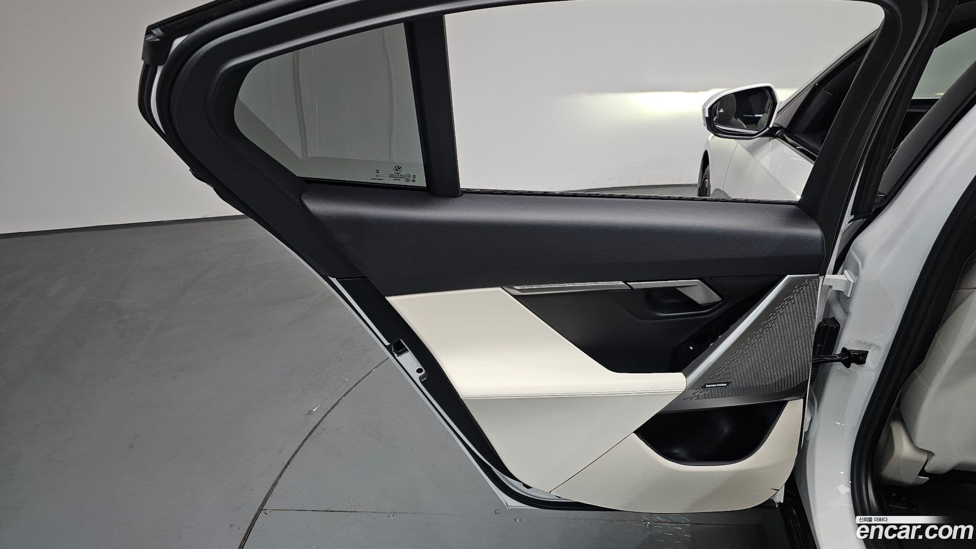 Main__Slider__Photo:5-Series BMW 2025.10-24
