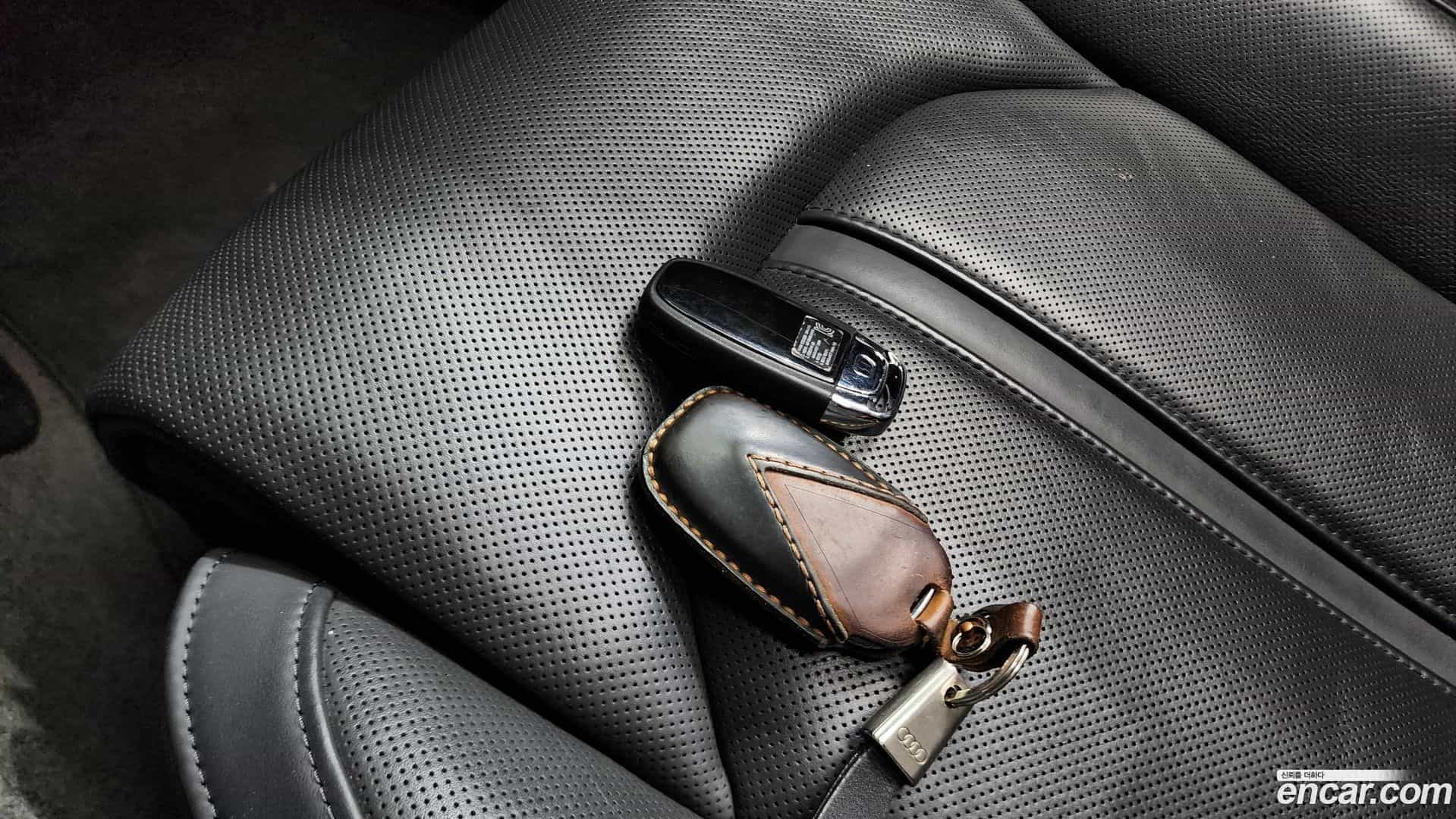 A8 Audi 2014.7-OPTION-019