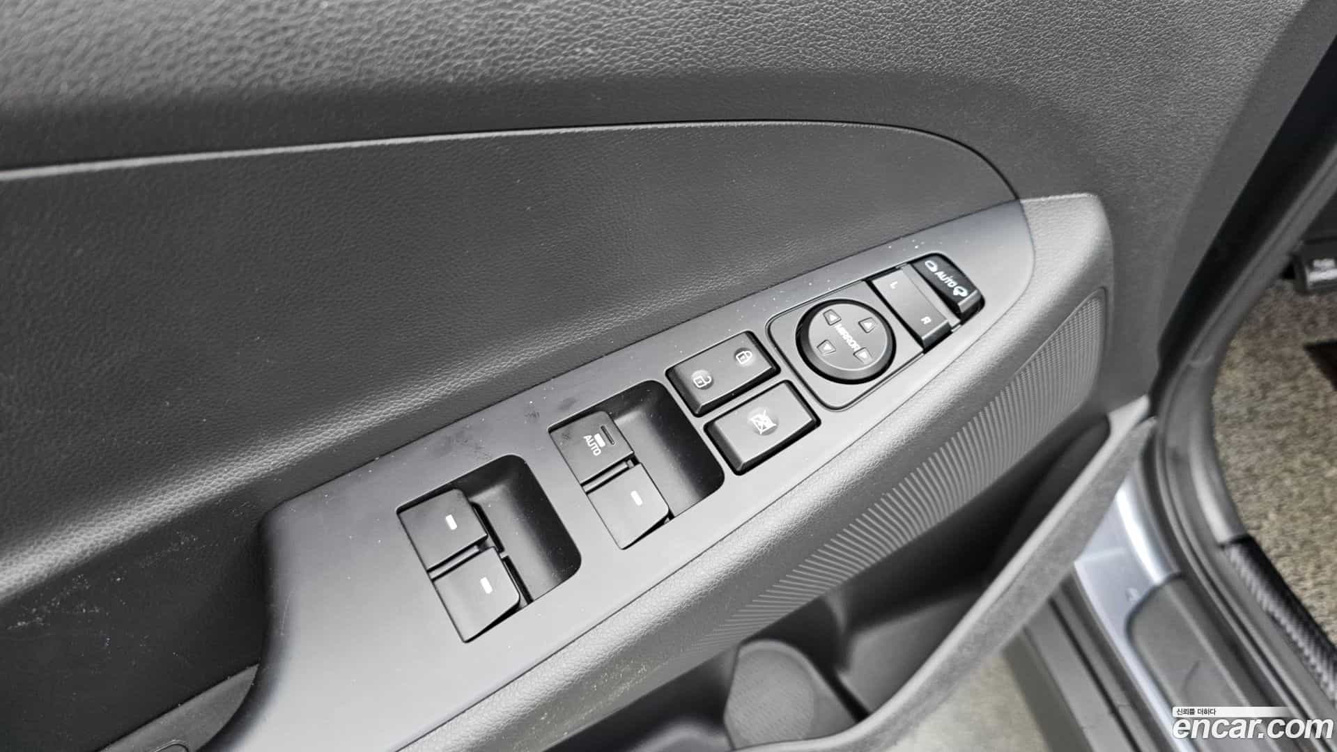 Tucson Hyundai 2018.3-OPTION-040