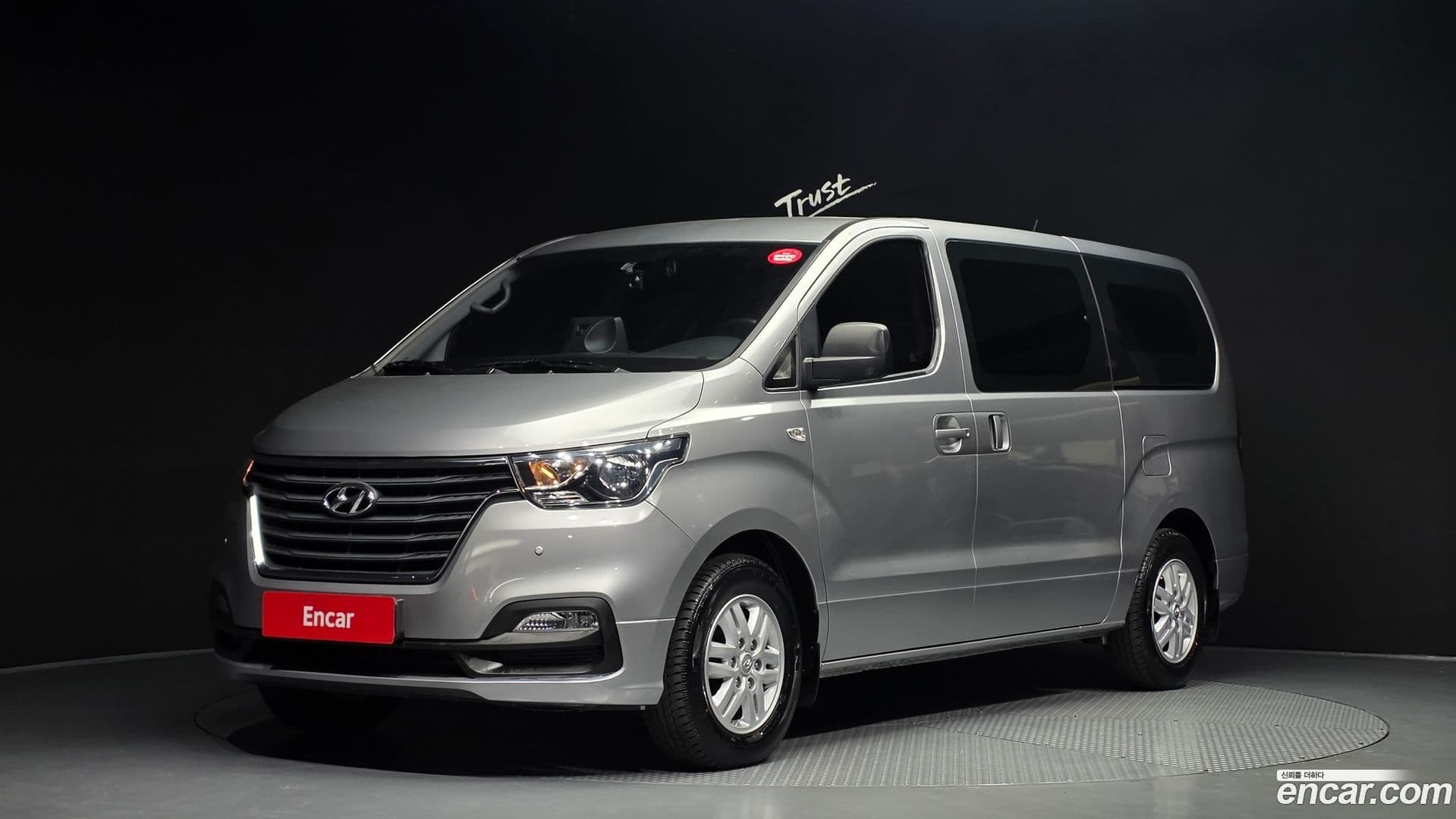 Main__Slider__Photo:Starex Hyundai 2018.10-0