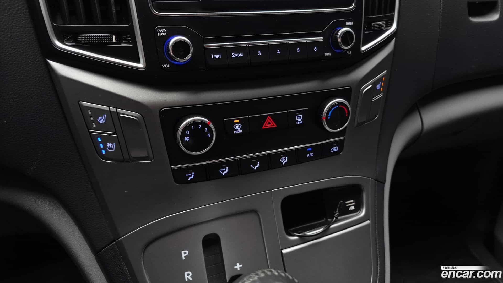 Starex Hyundai 2018.10-OPTION-021