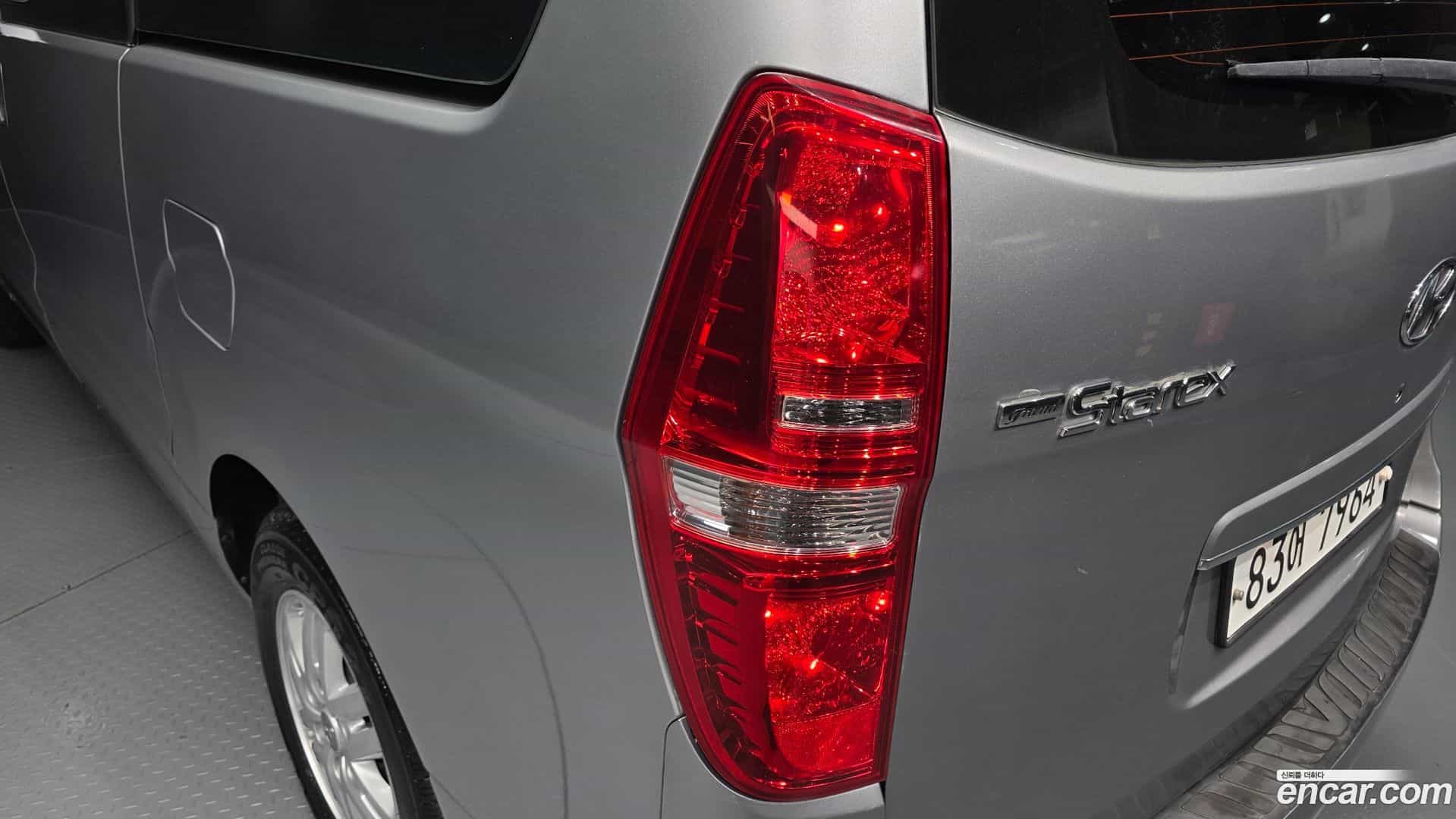 Starex Hyundai 2018.10-OUTER-033