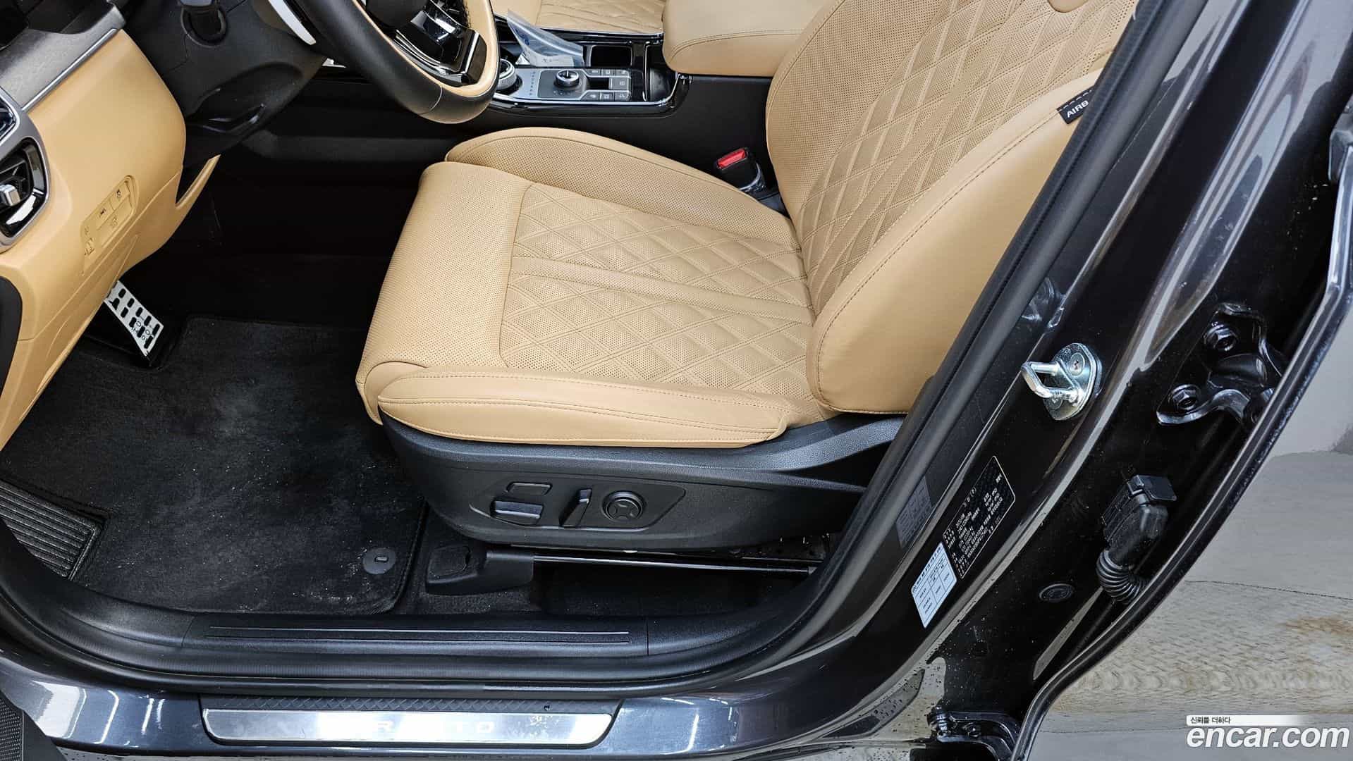 Sorento Kia 2022.7-OPTION-023
