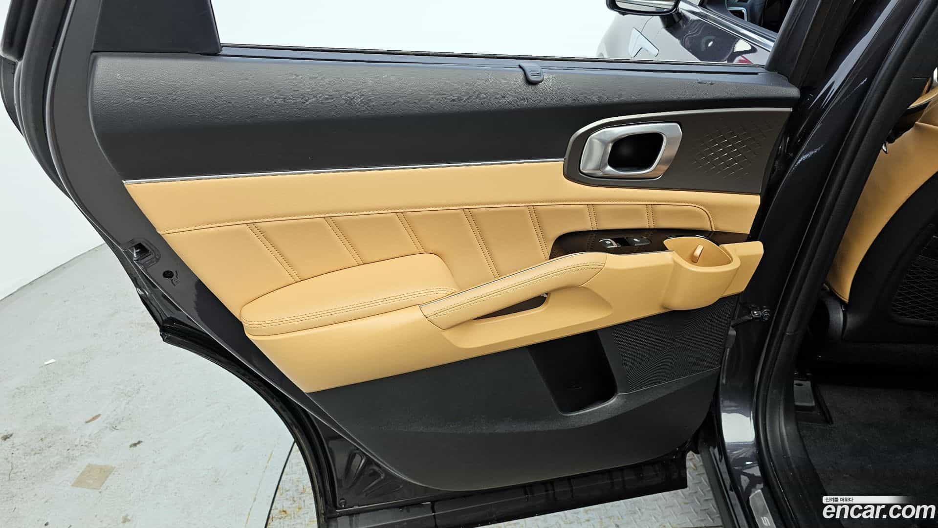 Sorento Kia 2022.7-INNER-035