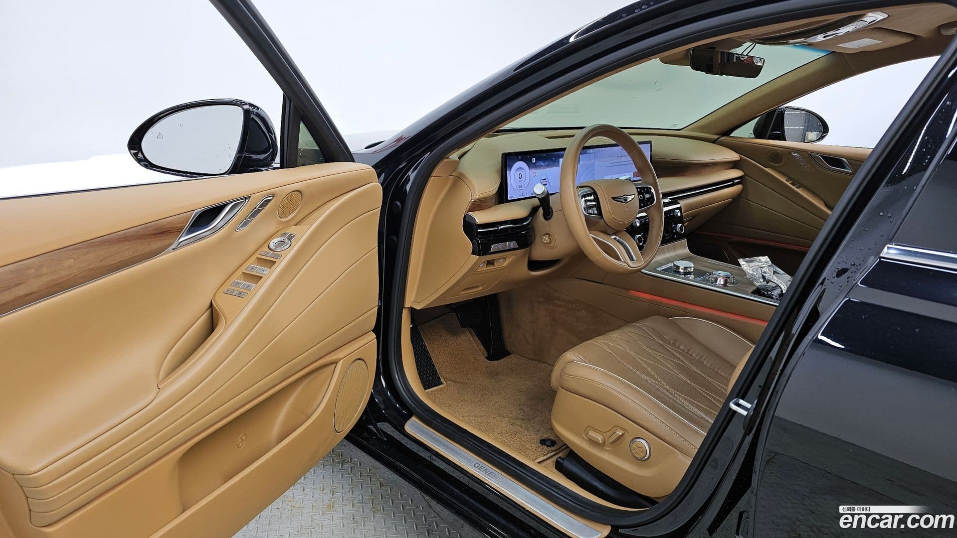 Main__Slider__Photo:G80 Genesis 2024.2-9