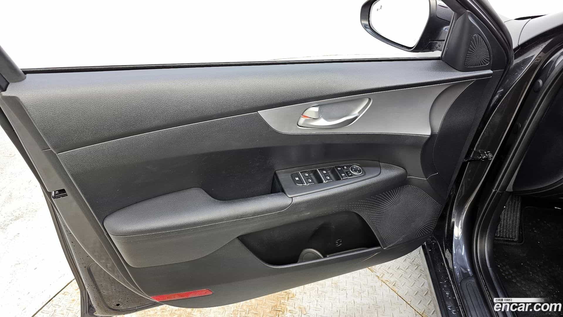 K3 Kia 2022.5-INNER-034