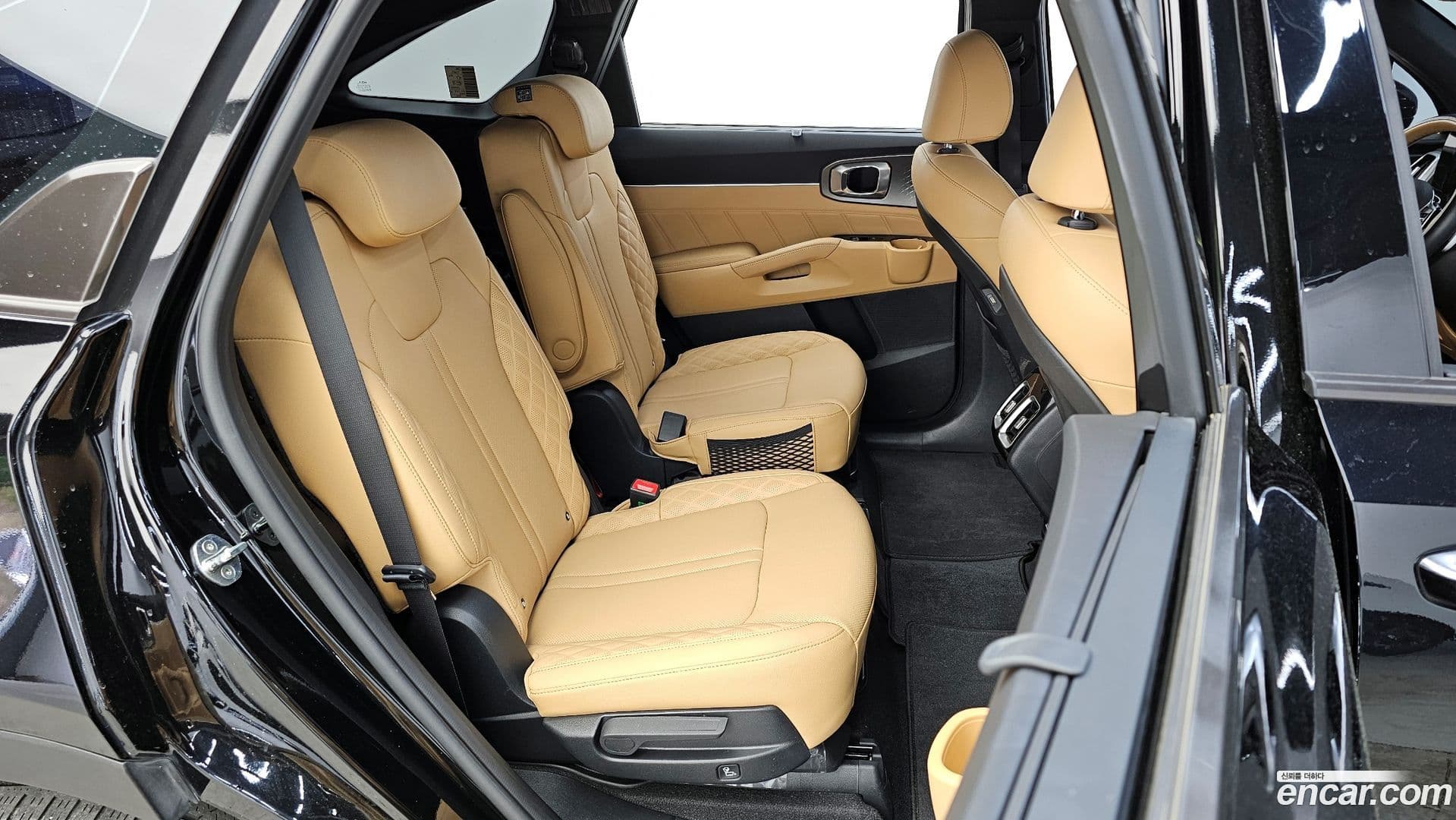 Main__Slider__Photo:Sorento Kia 2022.3-10