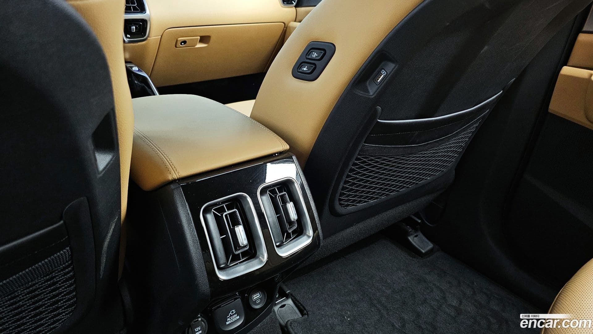 Main__Slider__Photo:Sorento Kia 2022.3-28