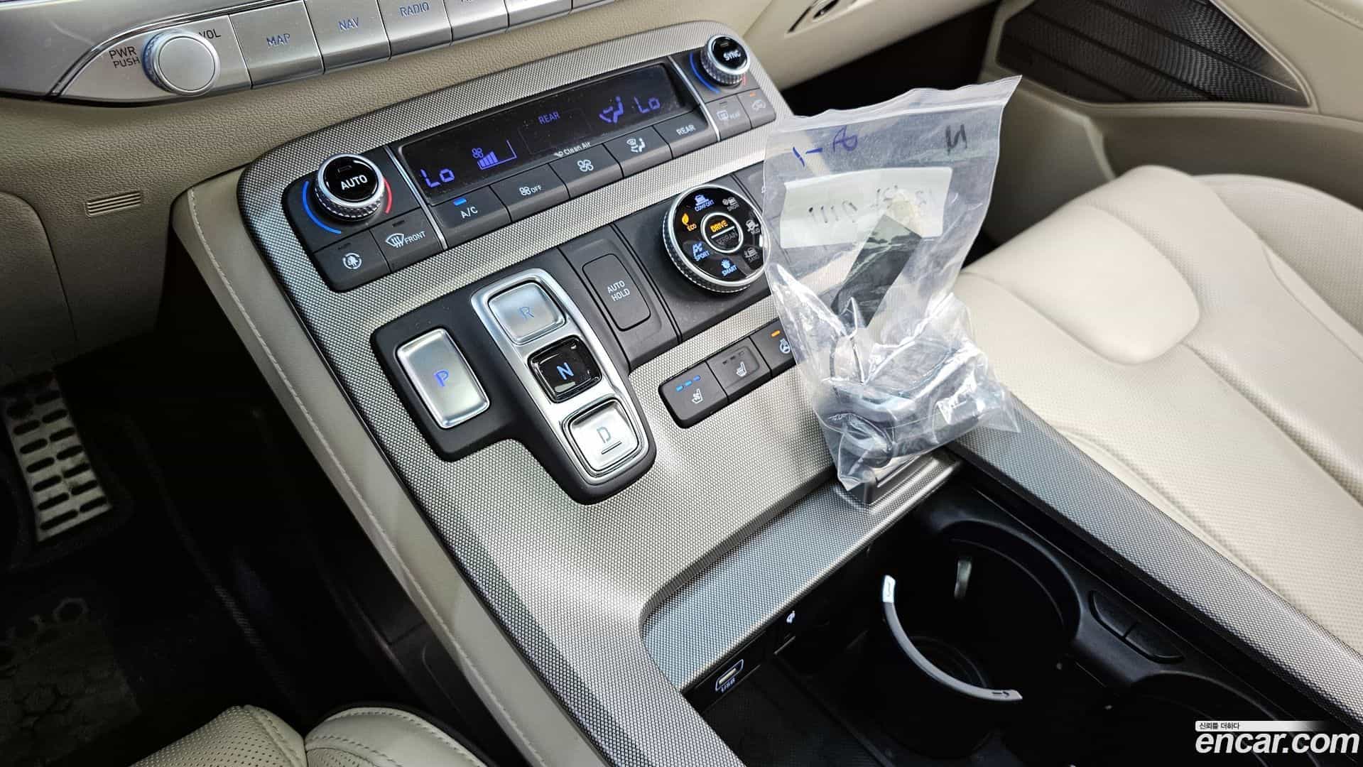 Palisade Hyundai 2022.3-INNER-009