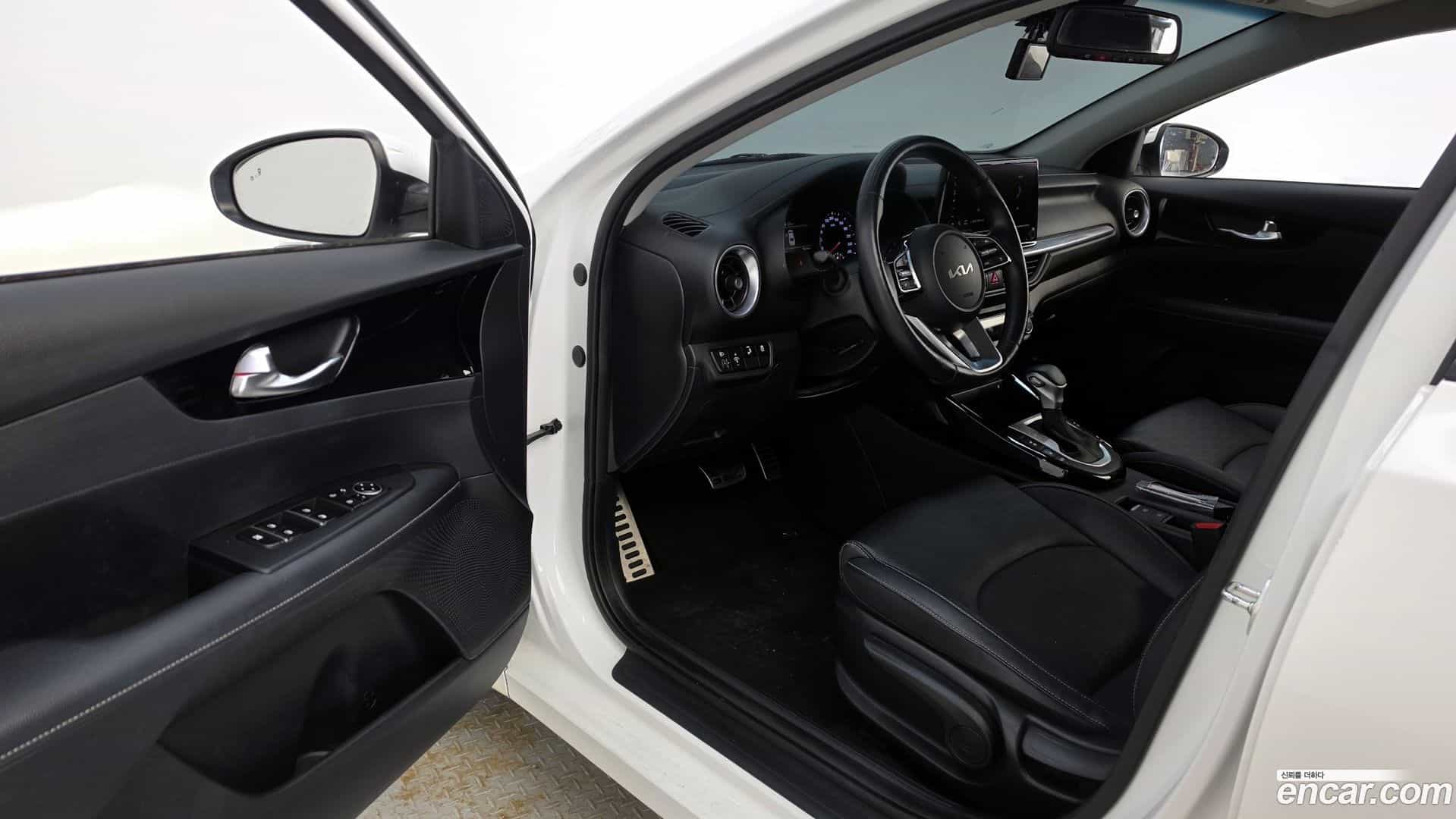 K3 Kia 2023.3-INNER-010