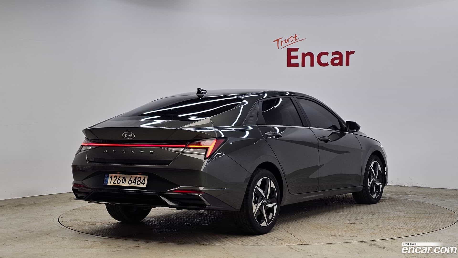 AVANTE Hyundai 2022.1-OUTER-002